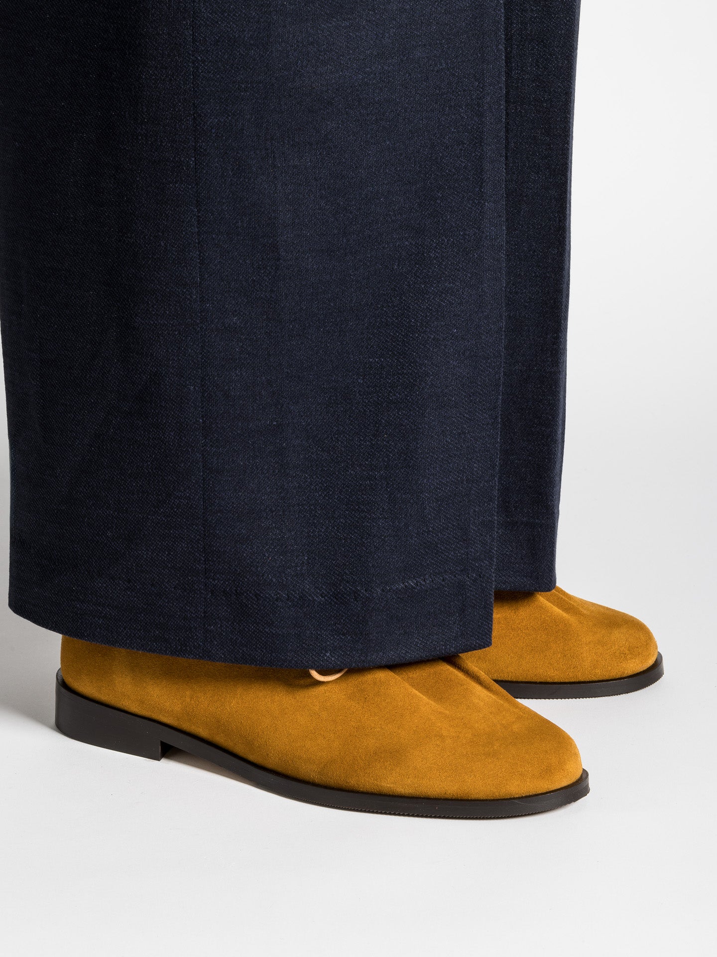 MATT NEW SUEDE SPICE