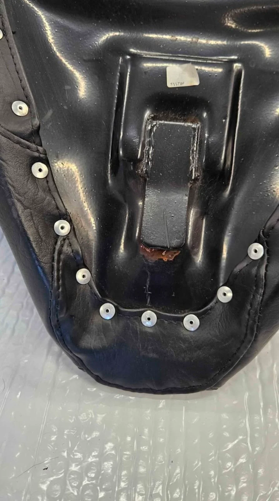 Mustang Wide Touring Seat for Harley Softail KA12E
