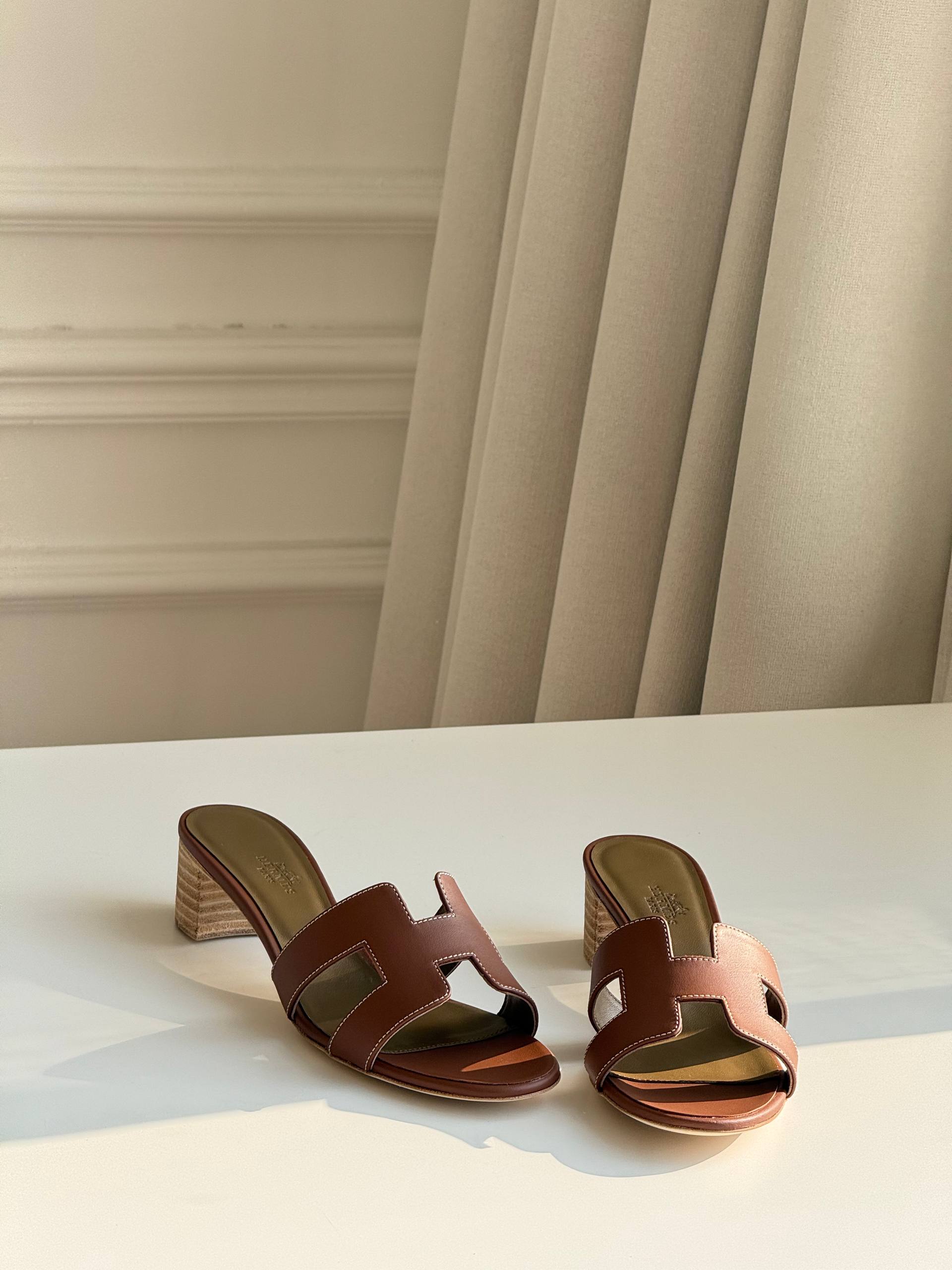 Hermès Oasis Heeled Sandals
