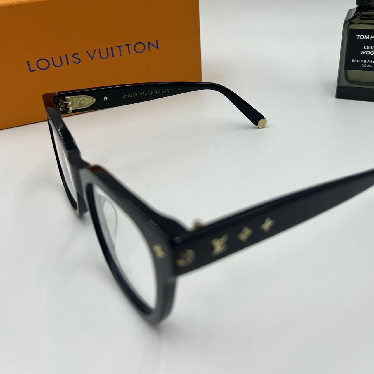 LV FIRST SQUARE