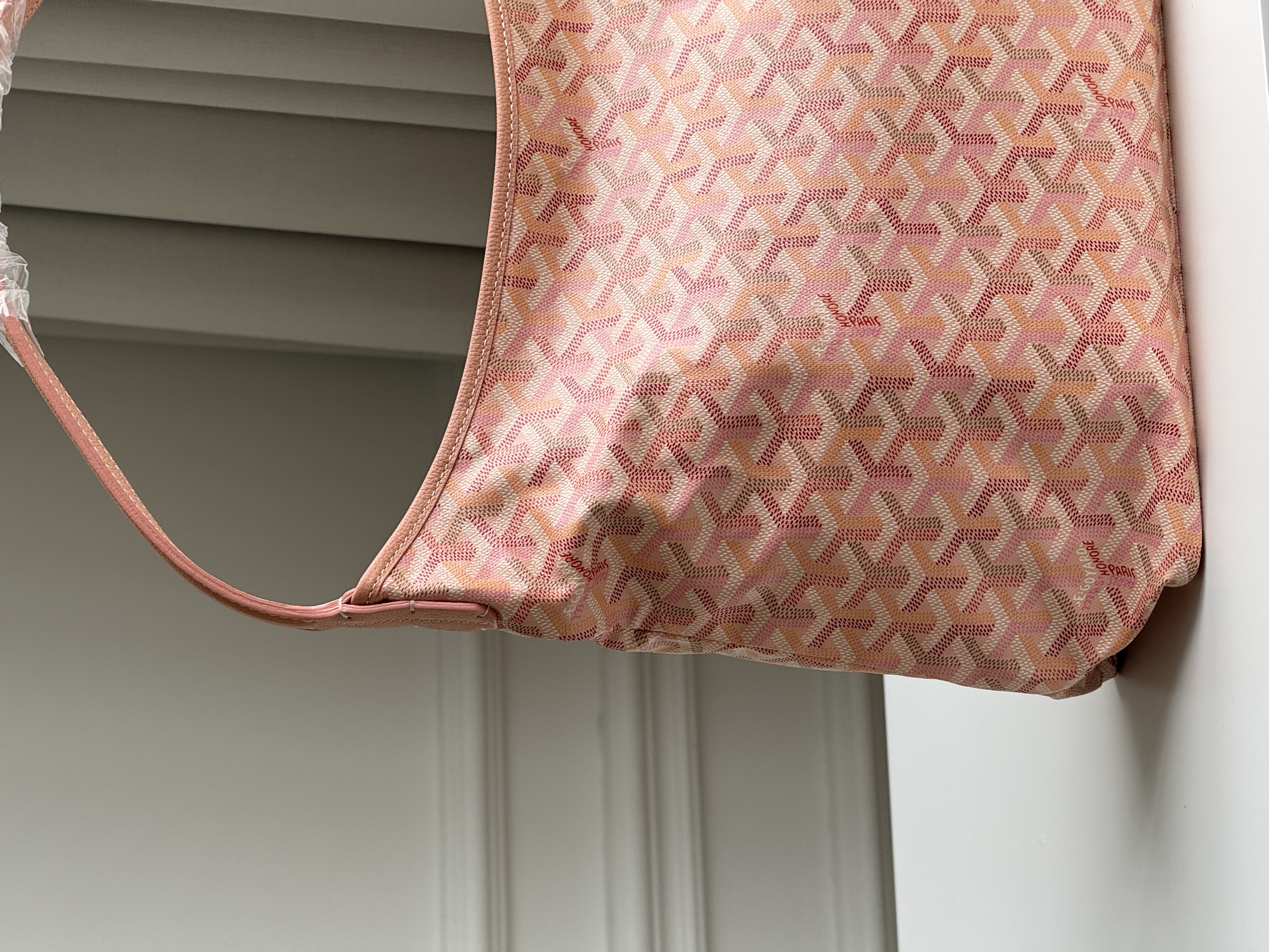 Goyard Boheme Hobo Sakura Pink Goyard Hobo Bag