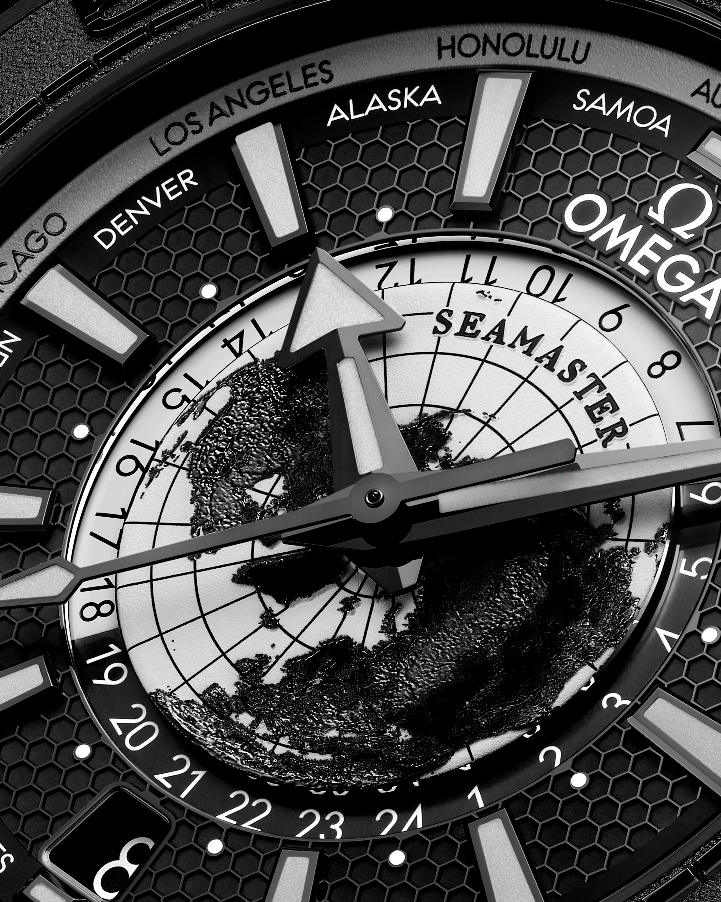Seamaster Planet Ocean 600M-45.5 mm, black ceramic on rubber strap