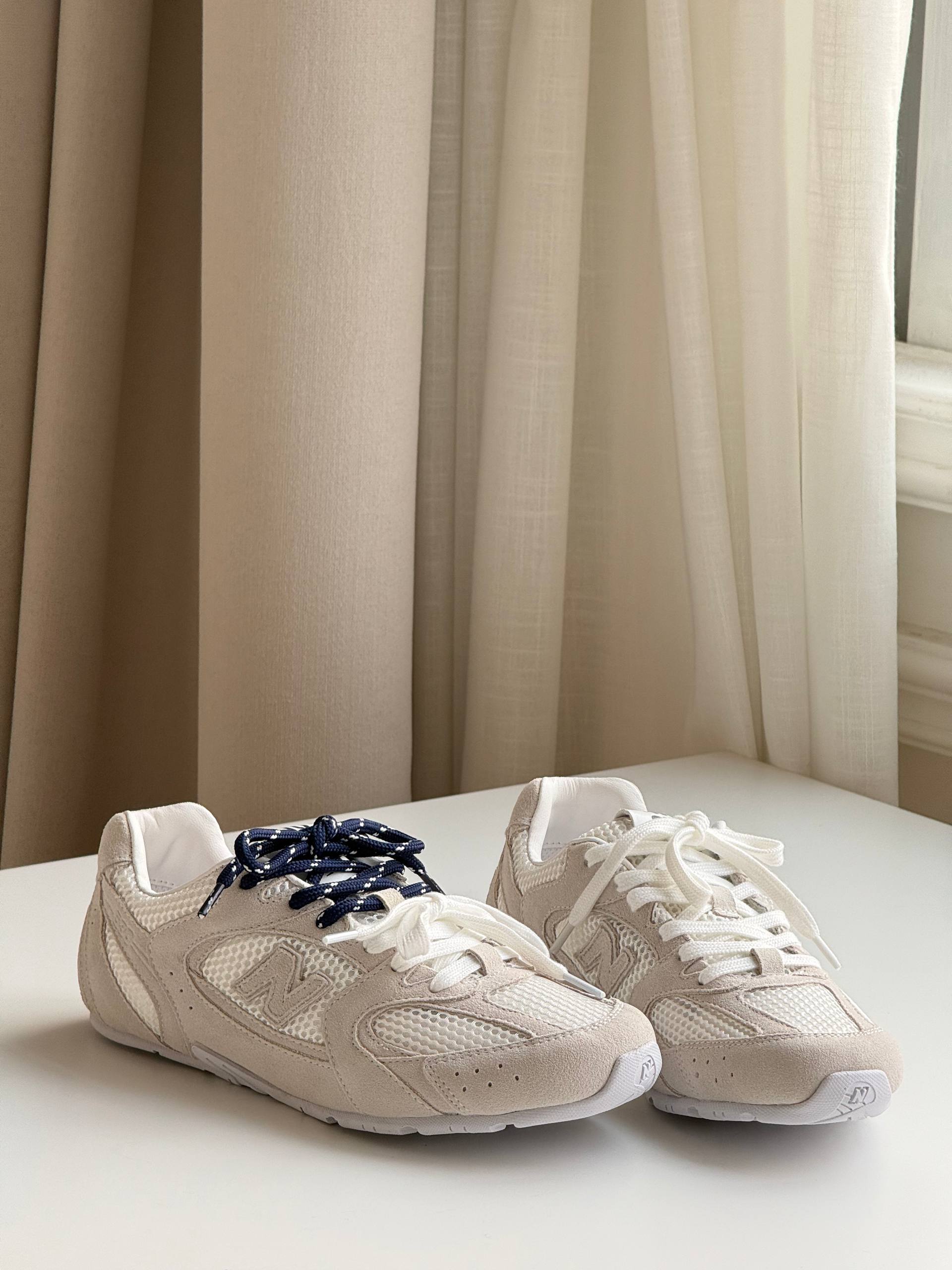 New Balance 530 retro running shoes in beige with mesh splicing
