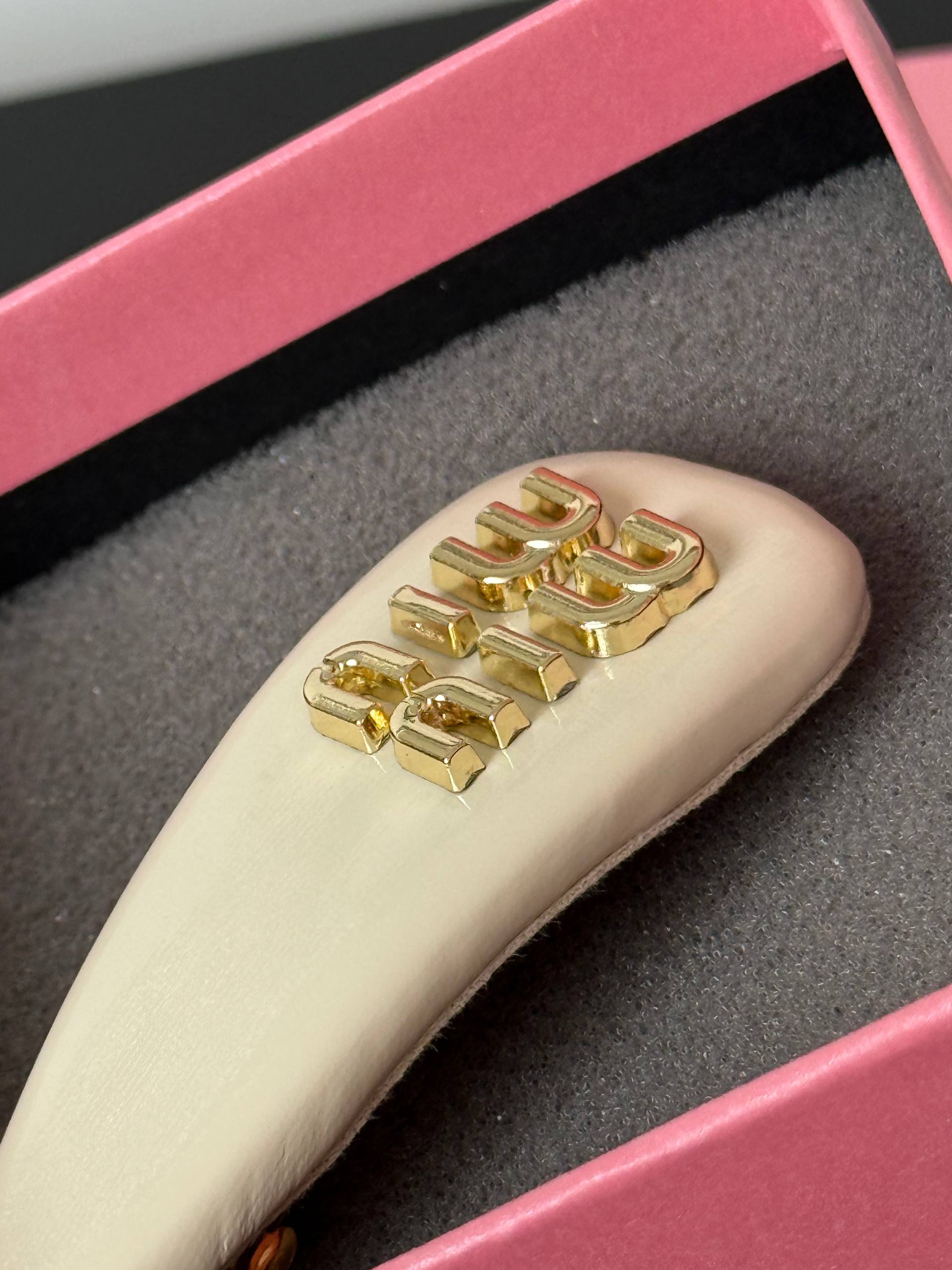 Miu Miu Enamel Logo Hair Clip