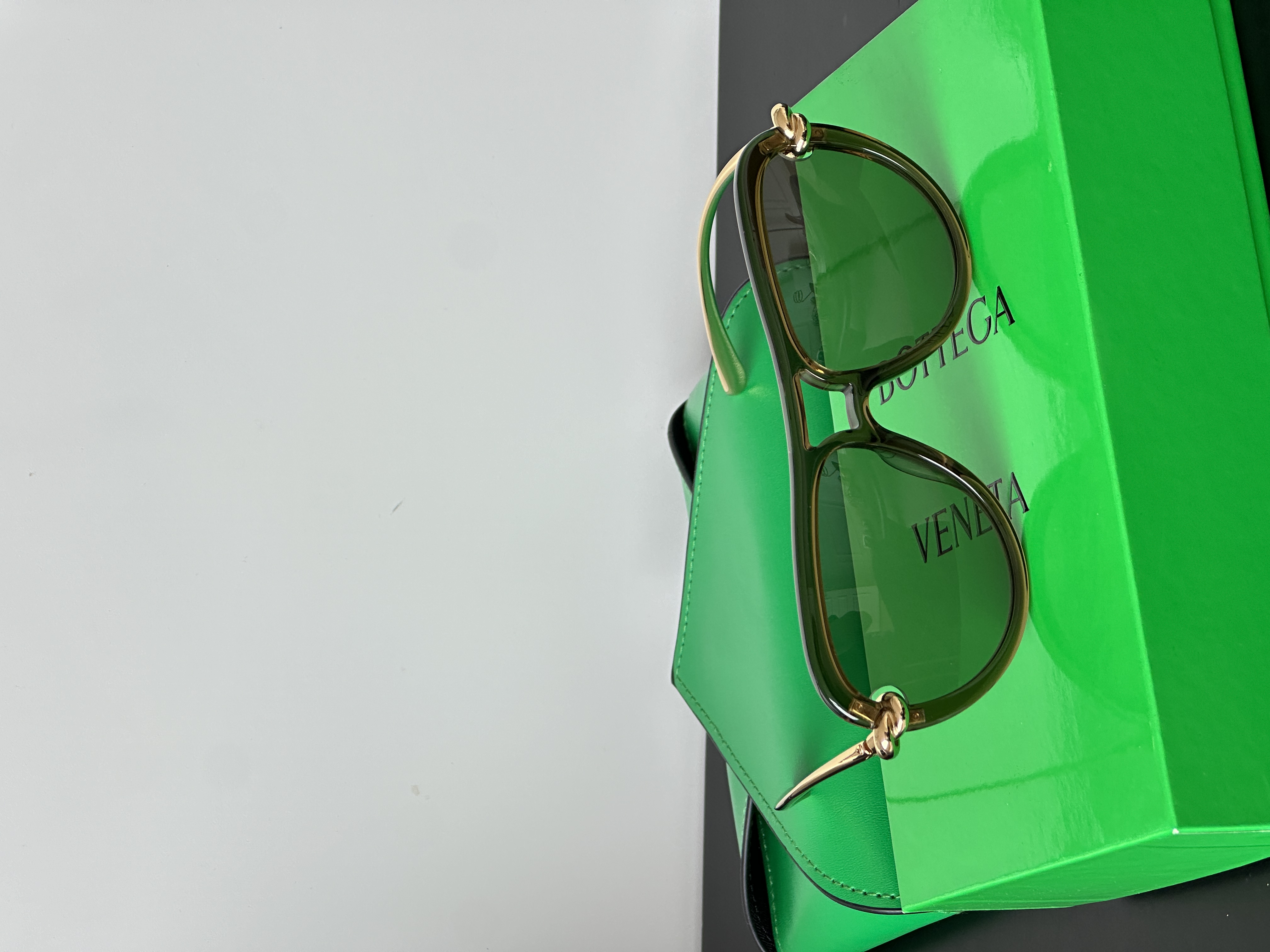Bottega Veneta Knot Aviator Sunglasses