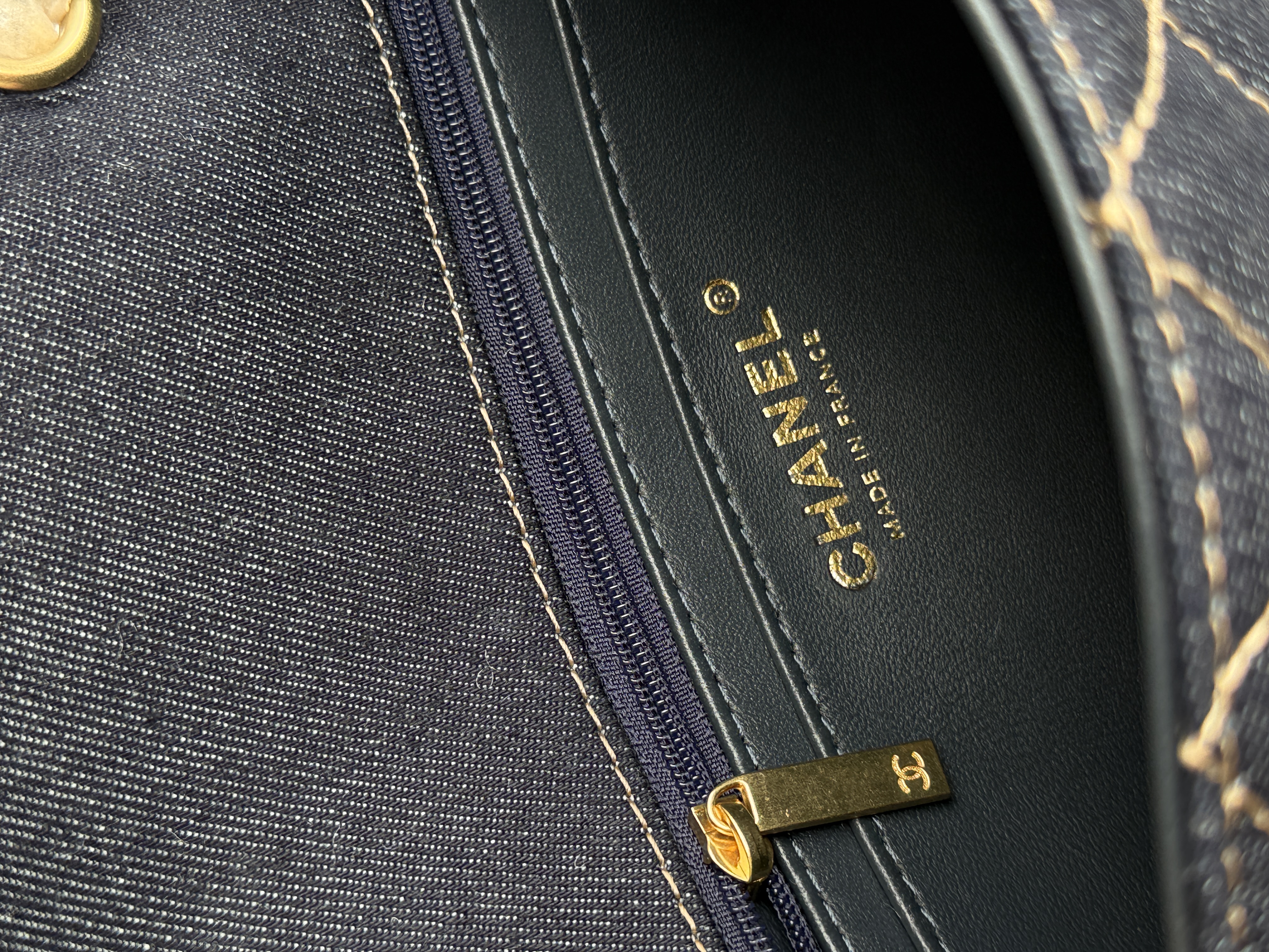 CHANEL 25C Dark Denim Mini Classic Flap
