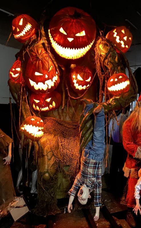2025 Halloween Giant Pumpkin Monster and Child