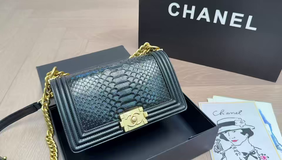 Chanel Le Boy Bag