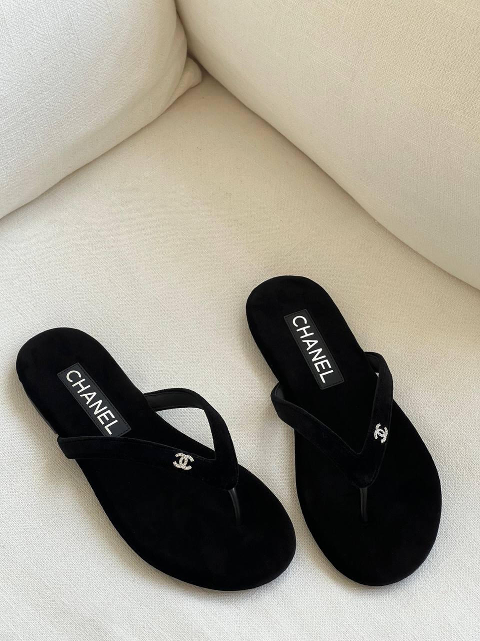 CHANEL CC Crystal-Embellished Suede Flip-Flops