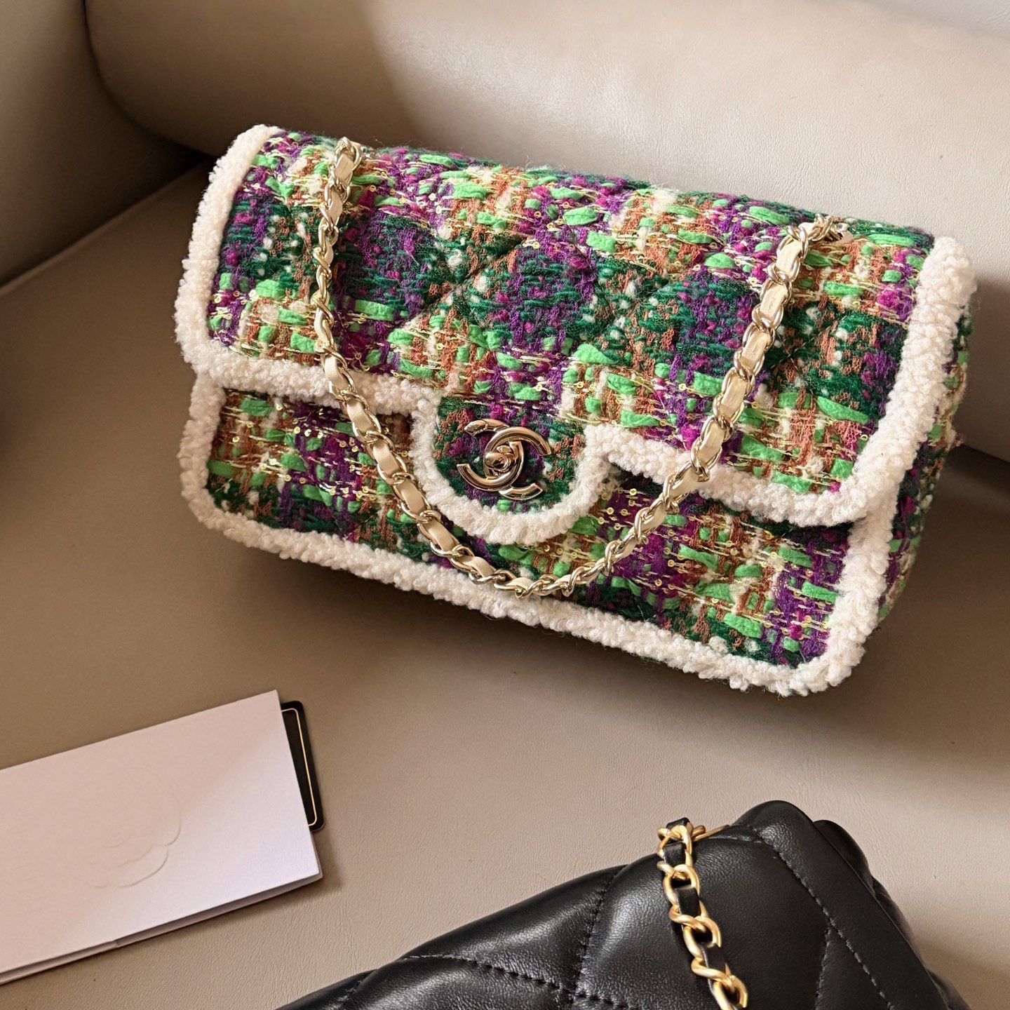 LARGE FLAP BAG MULTICOLOR 25X16CM