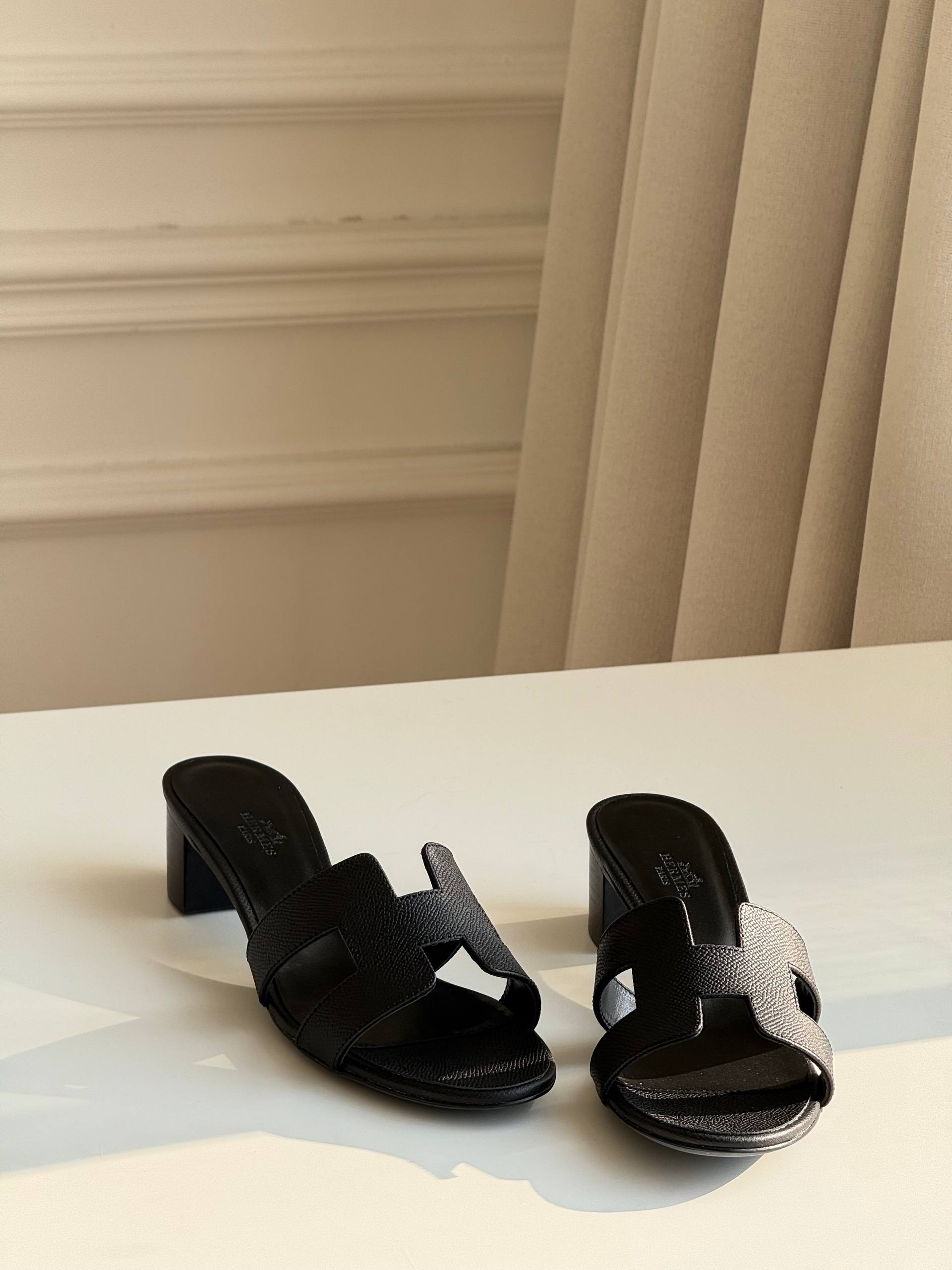 Hermès Oasis Heeled Sandals
