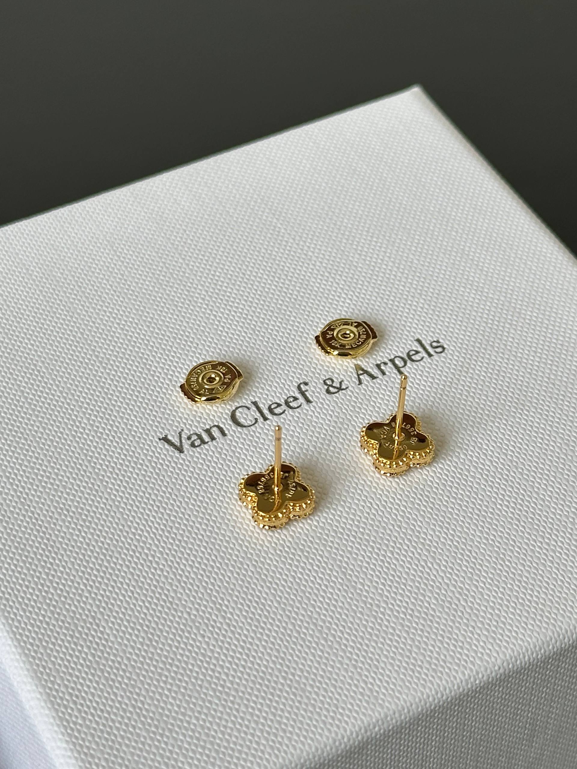 Van Cleef & Arpels Sweet Alhambra