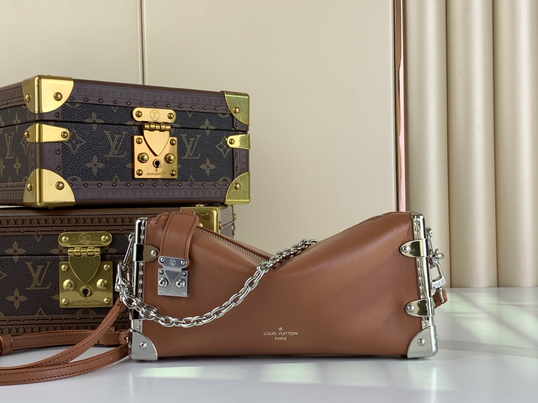 LV Slim Trunk Bag - 10A mirror version