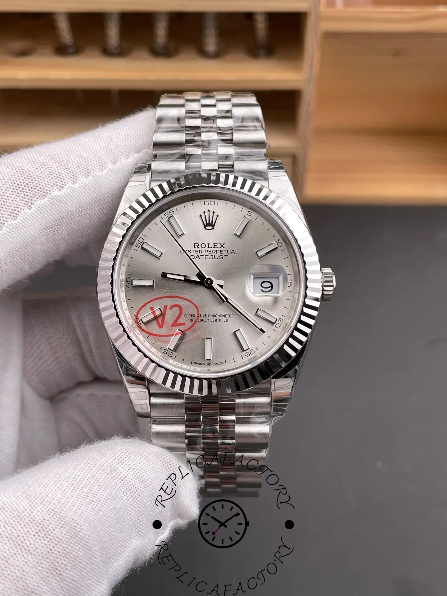 Rolex Datejust 41mm Stainless Steel 126334 0004 Silver Index Jubilee Mens Watch