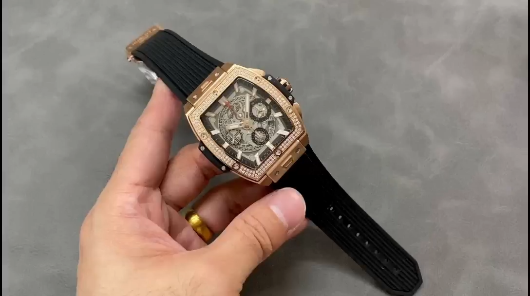 Hublot Spirit of Big Bang 601.OX.0183.LR.1704 45 MM Mens