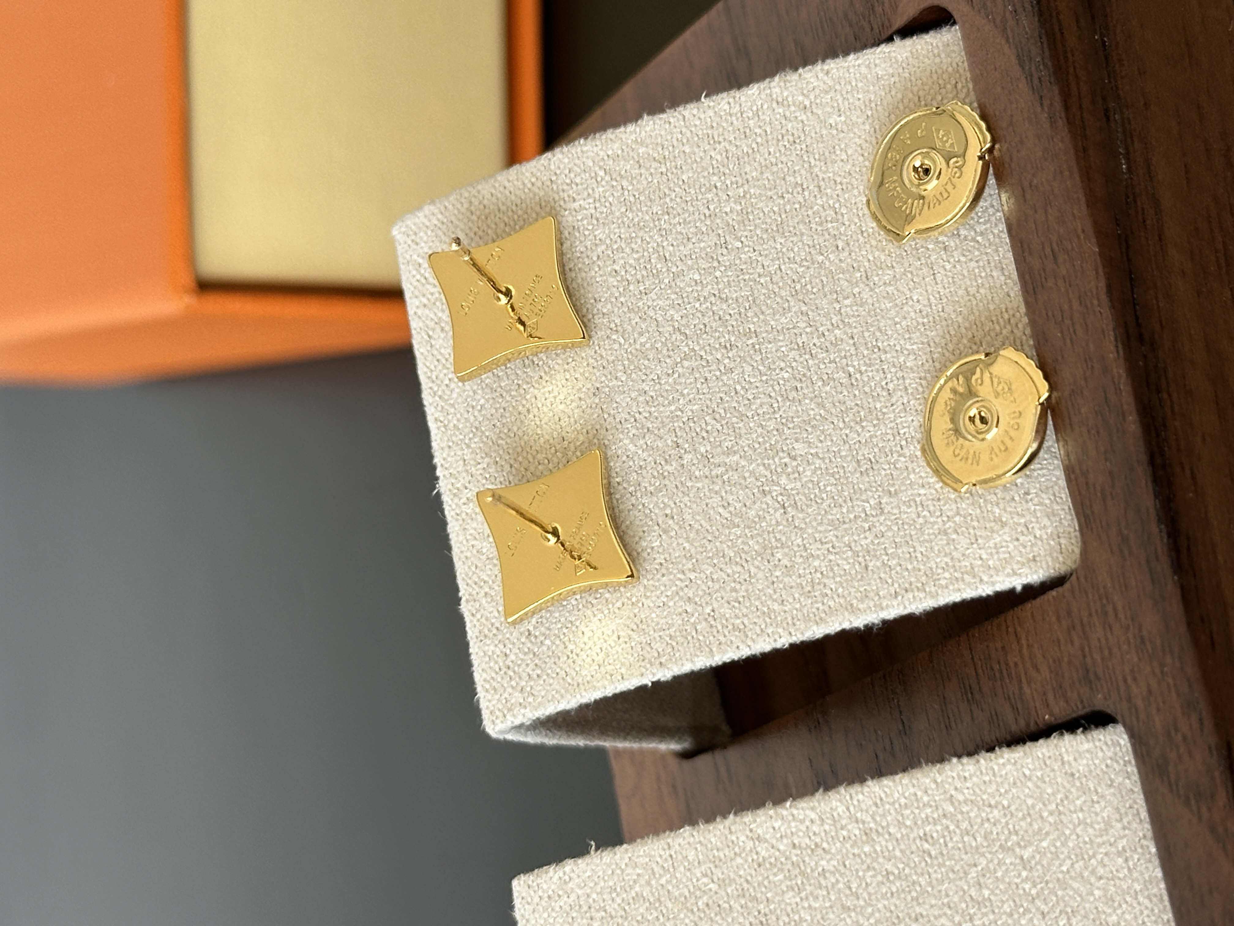 LV Square Four-Leaf Clover Earrings with White Mother-of-Pearl