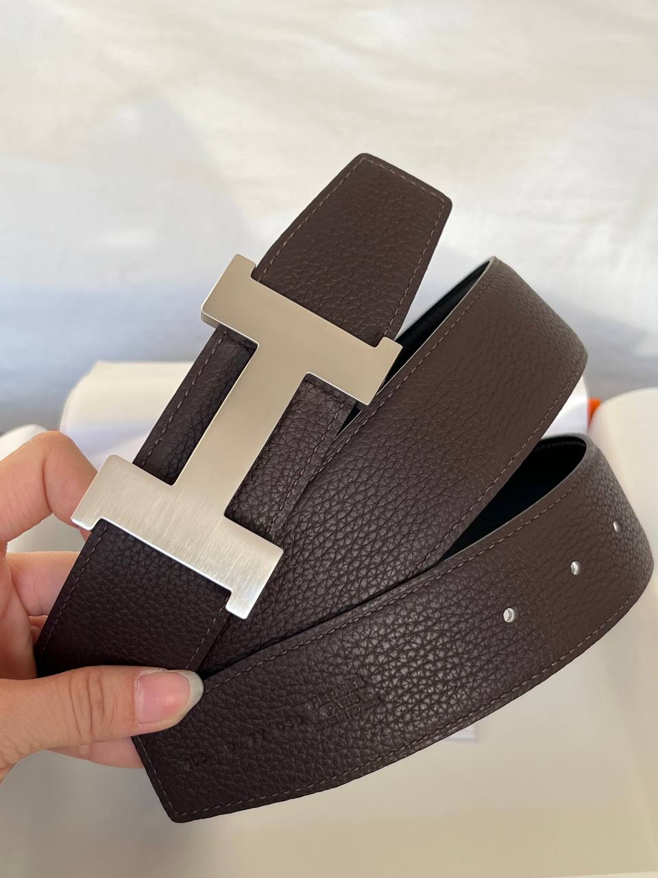 Hermès Dark Brown Grain Leather T Buckle Reversible Belt