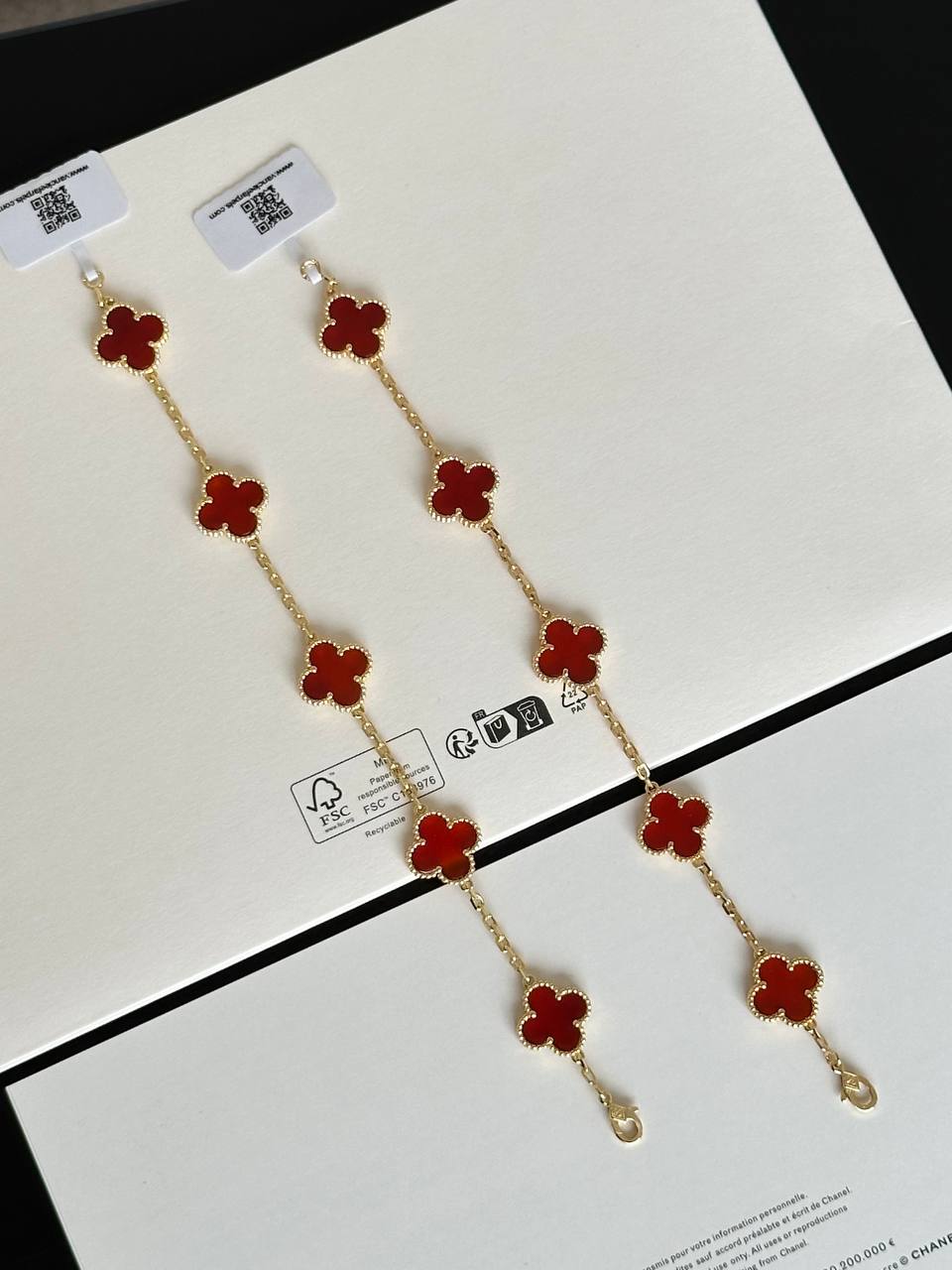 Van Cleef & Arpels Red Carnelian 5 Motifs Alhambra Gold Bracelet