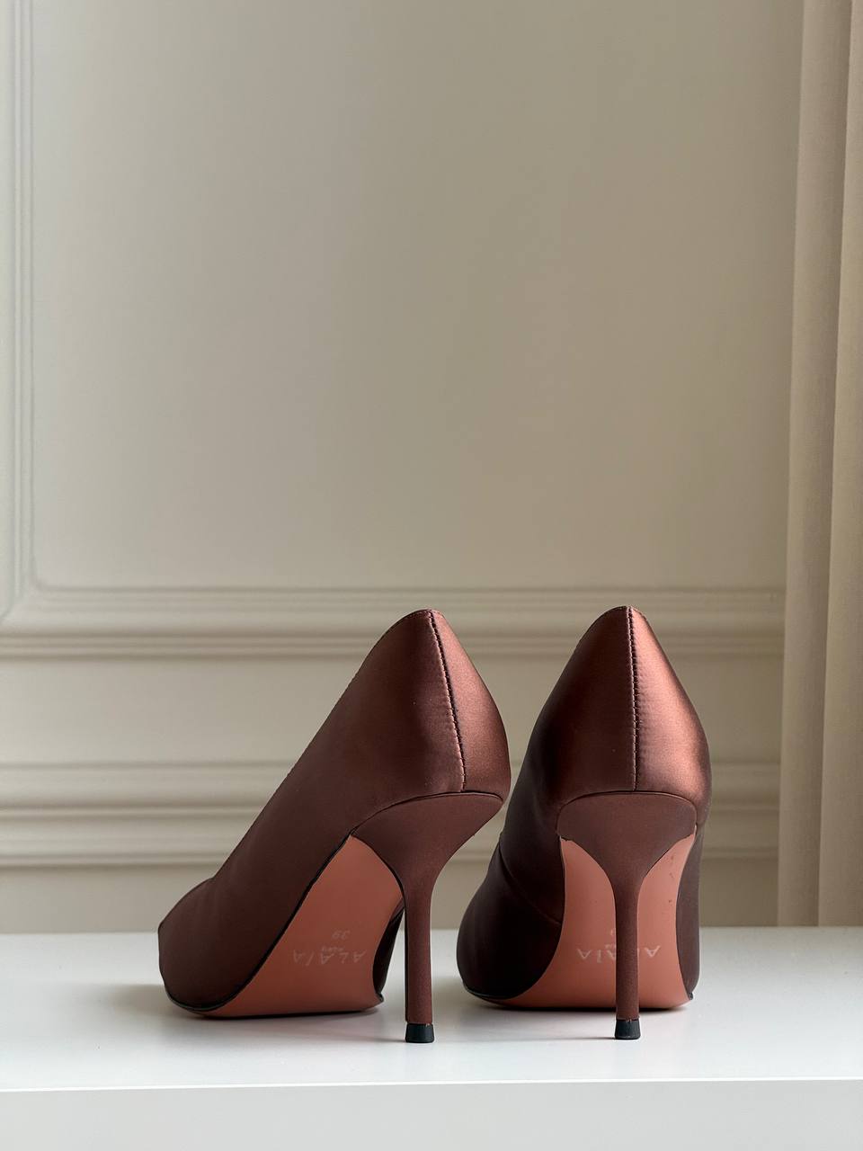 ALAÏA Le Cœur 3D Satin Pointed-Toe Pumps