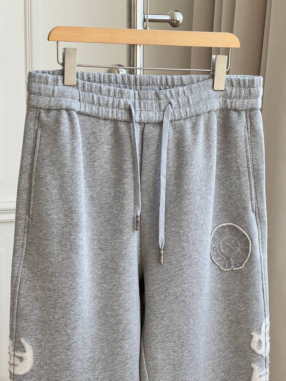 Side Flocked Letter Patch Drawstring Straight Leg Sweatpants