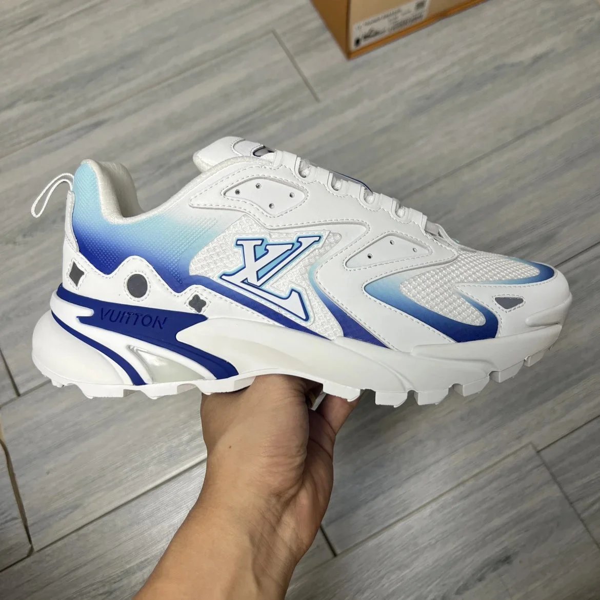 LV Runner Tatic White & Blue Color