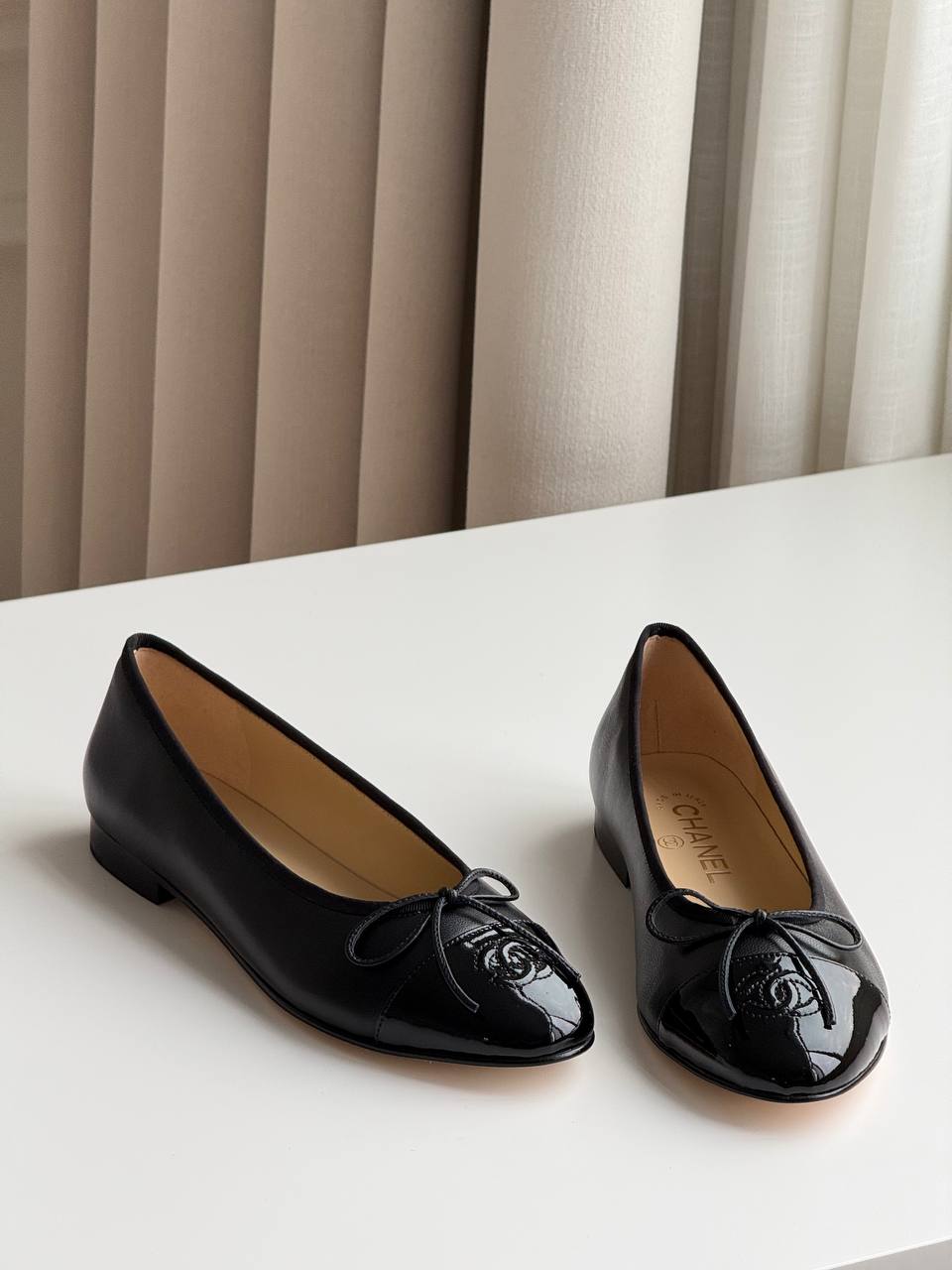 CHANEL Classic Cap-Toe Ballerina Flats