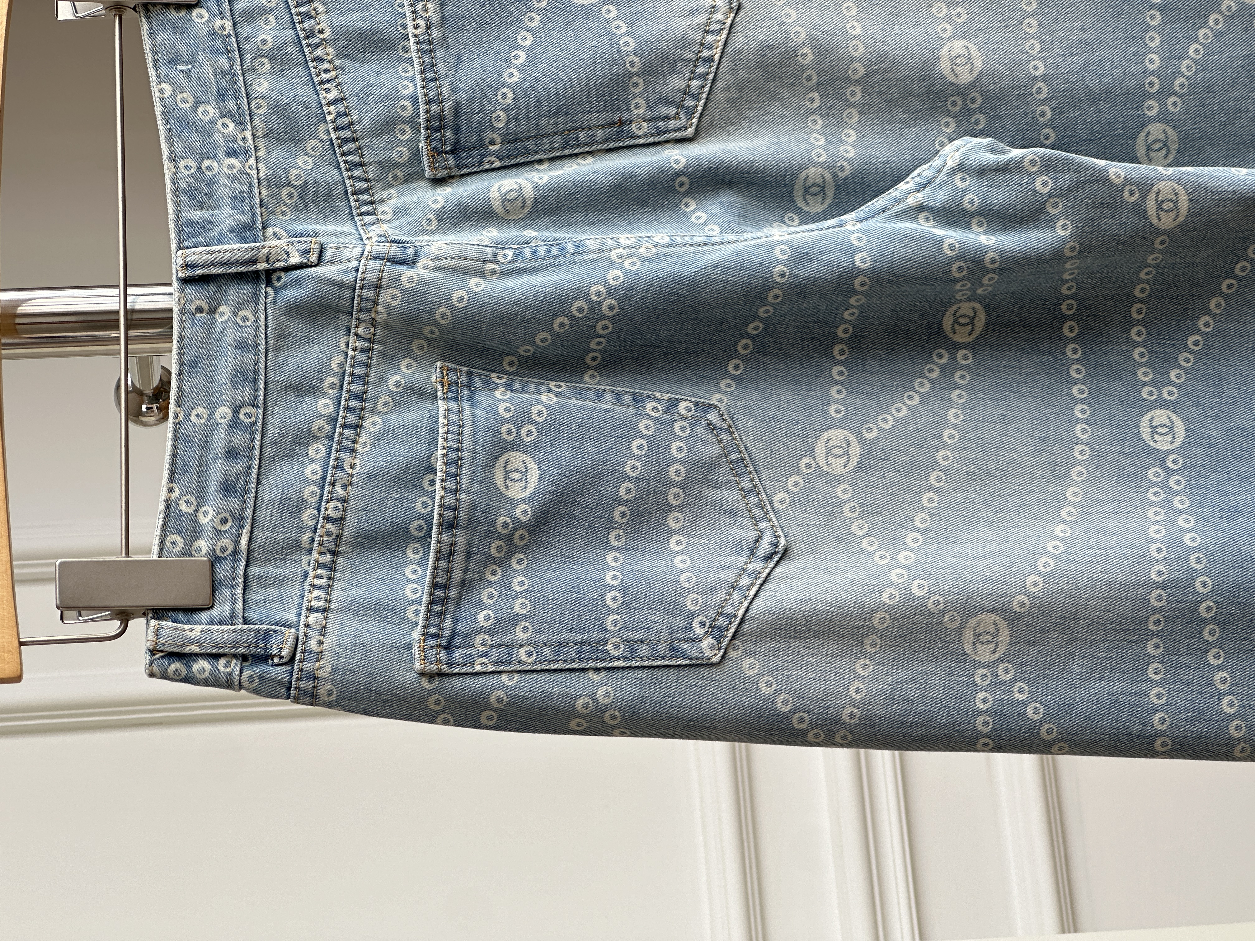 Chanel 25P Light Blue Pearl Chain Print Straight-Leg Jeans