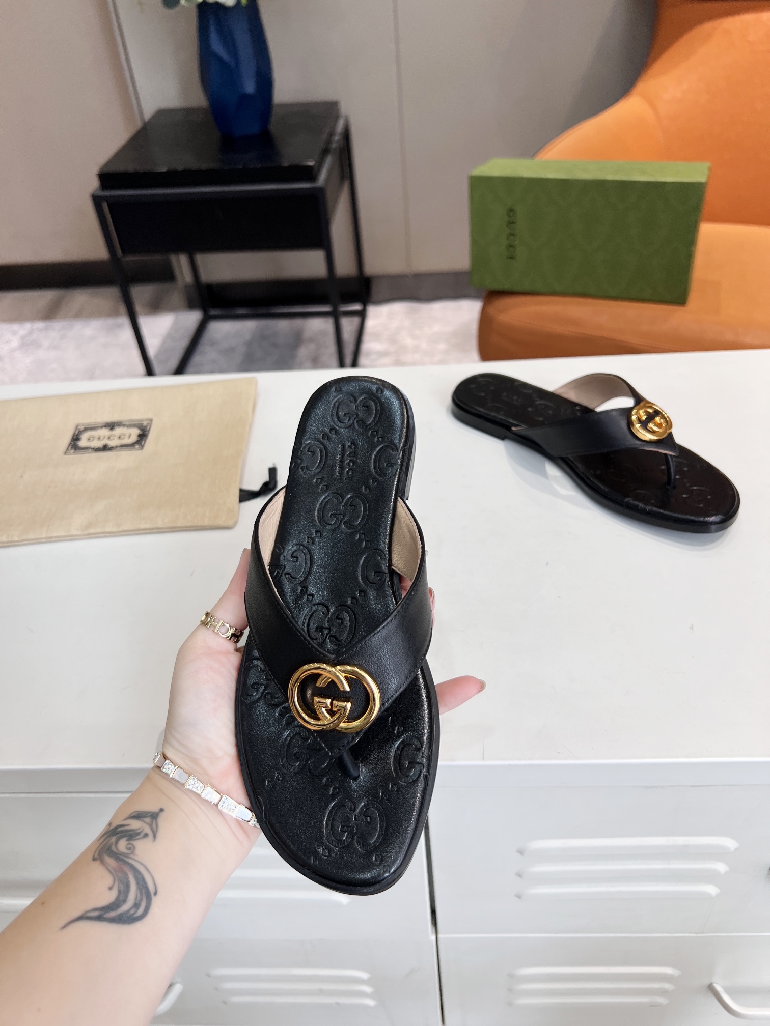 Gucci Interlocking G Thong Sandals