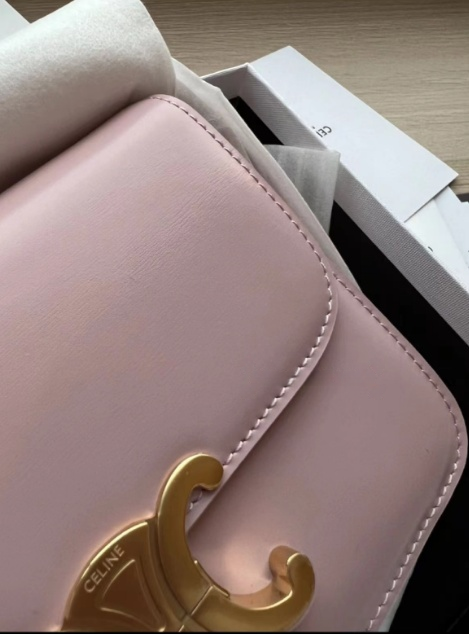 CLASSIQUE TRIOMPHE BAG IN SHINYCALFSKIN