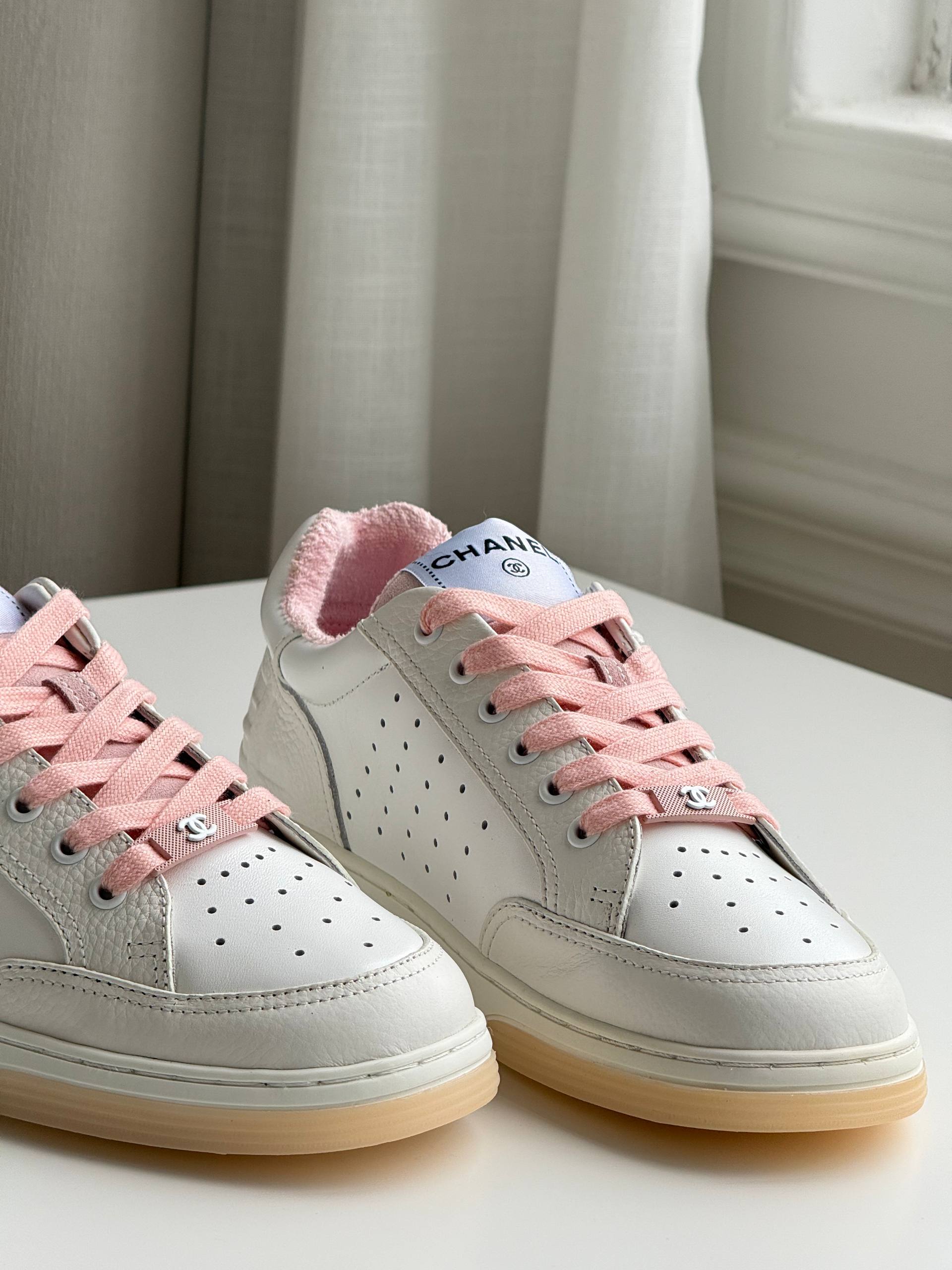 CHANEL Low-Top Sneakers