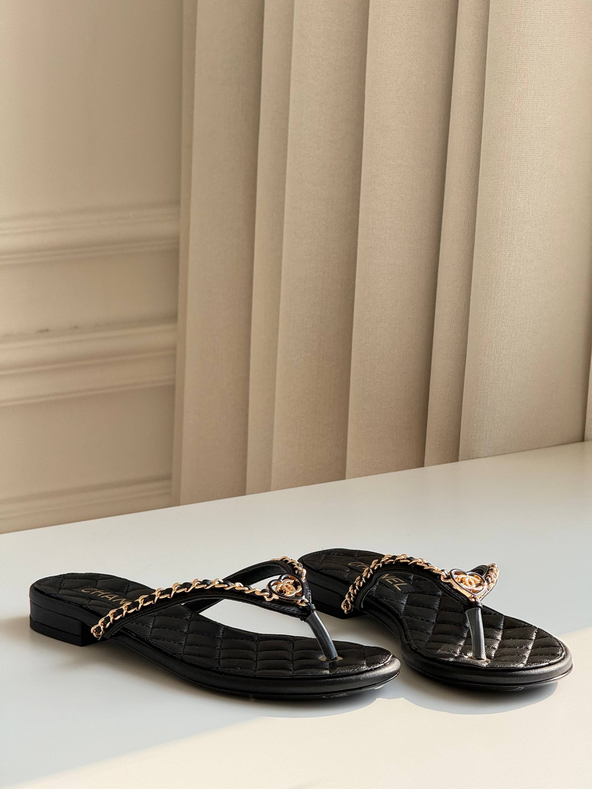 Chanel Quilted Heart CC Thong Sandals