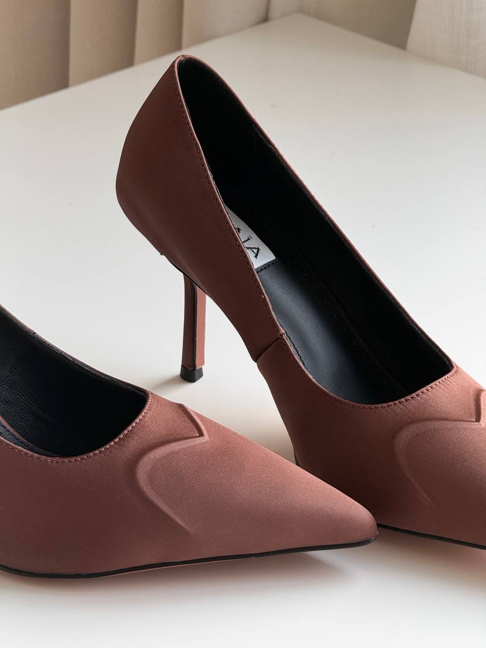 ALAÏA Le Cœur 3D Satin Pointed-Toe Pumps