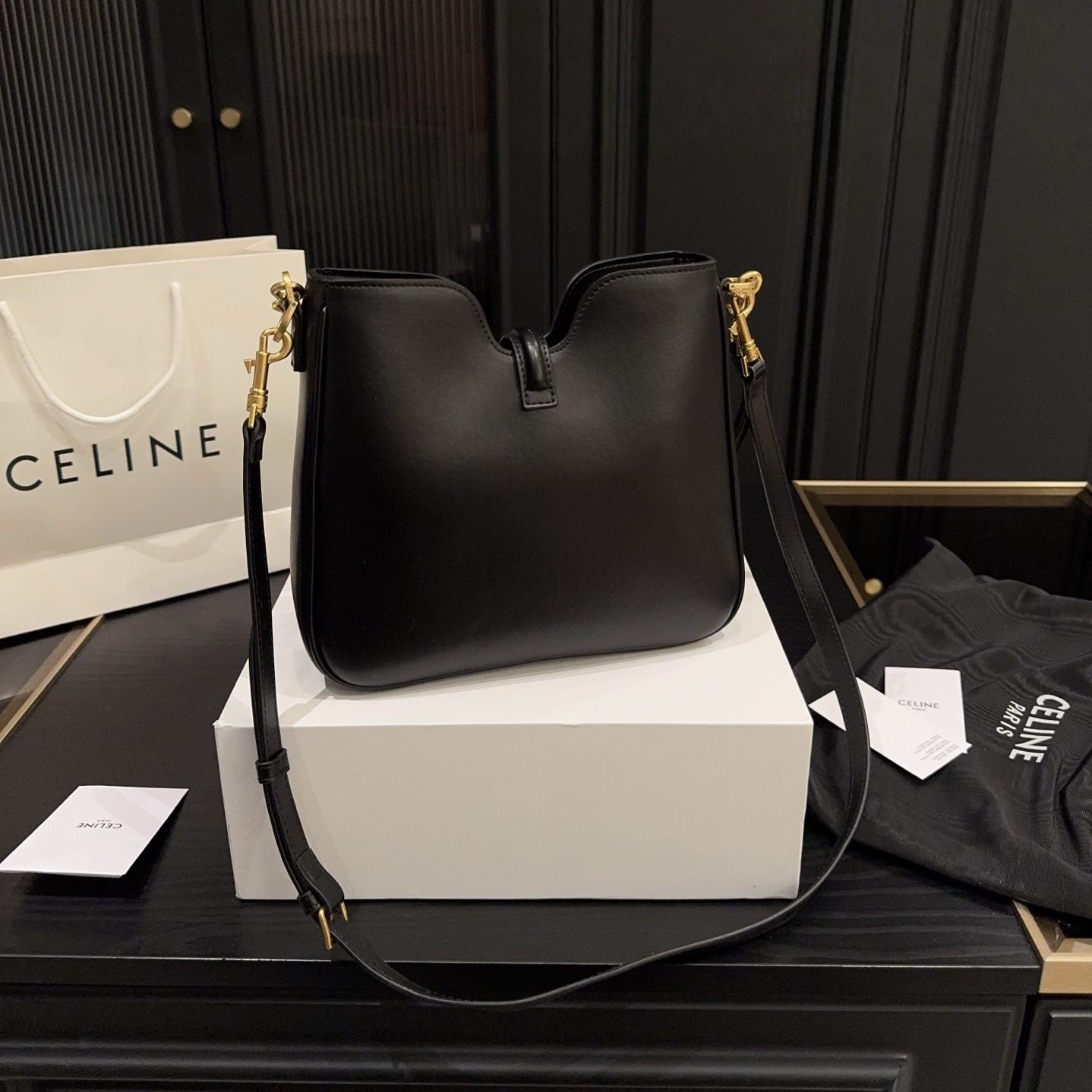 CAMILLE 16 SOFT BAG IN SMOOTHCALFSKIN