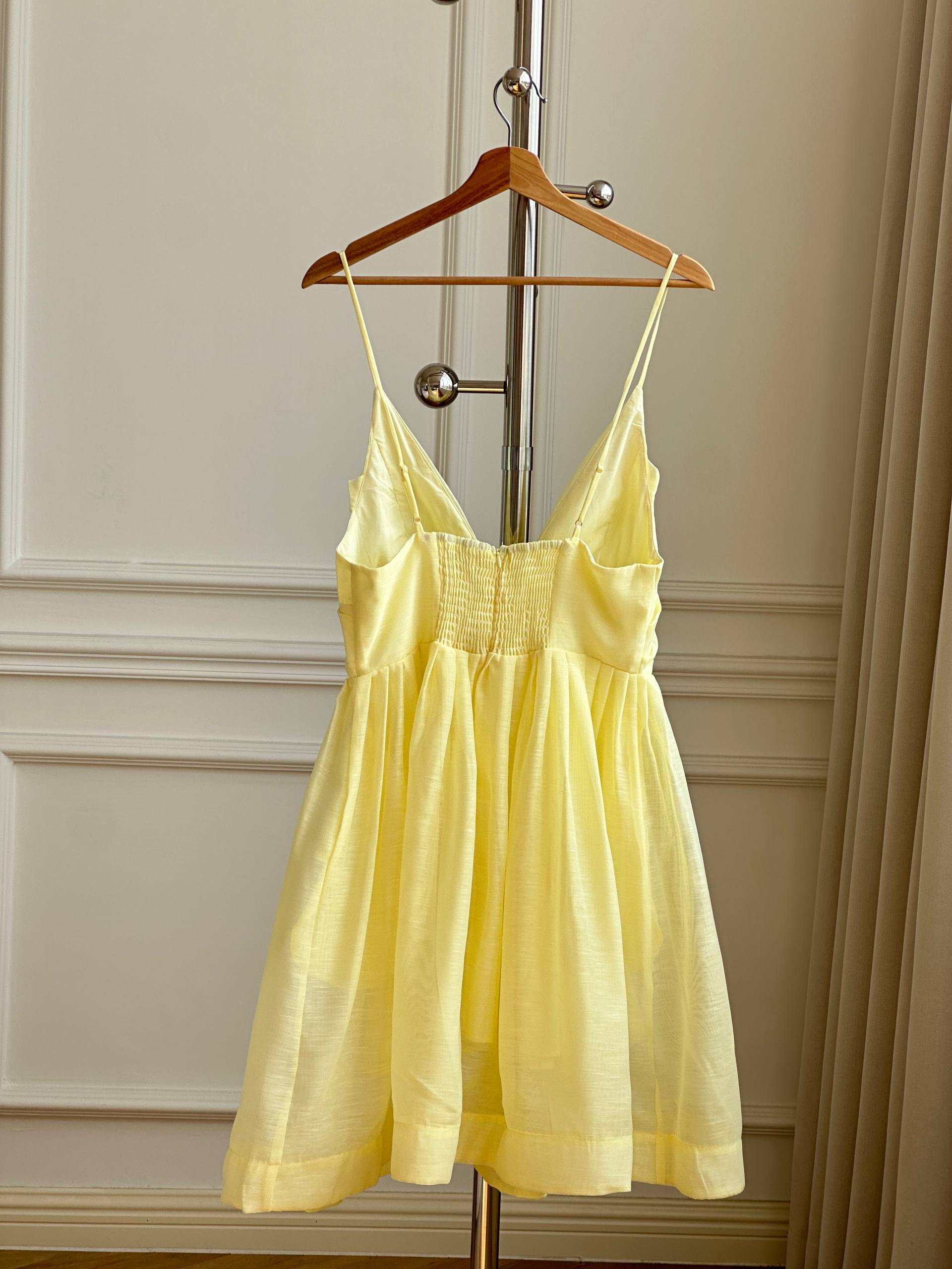Cream yellow V-neck camisole puff dress