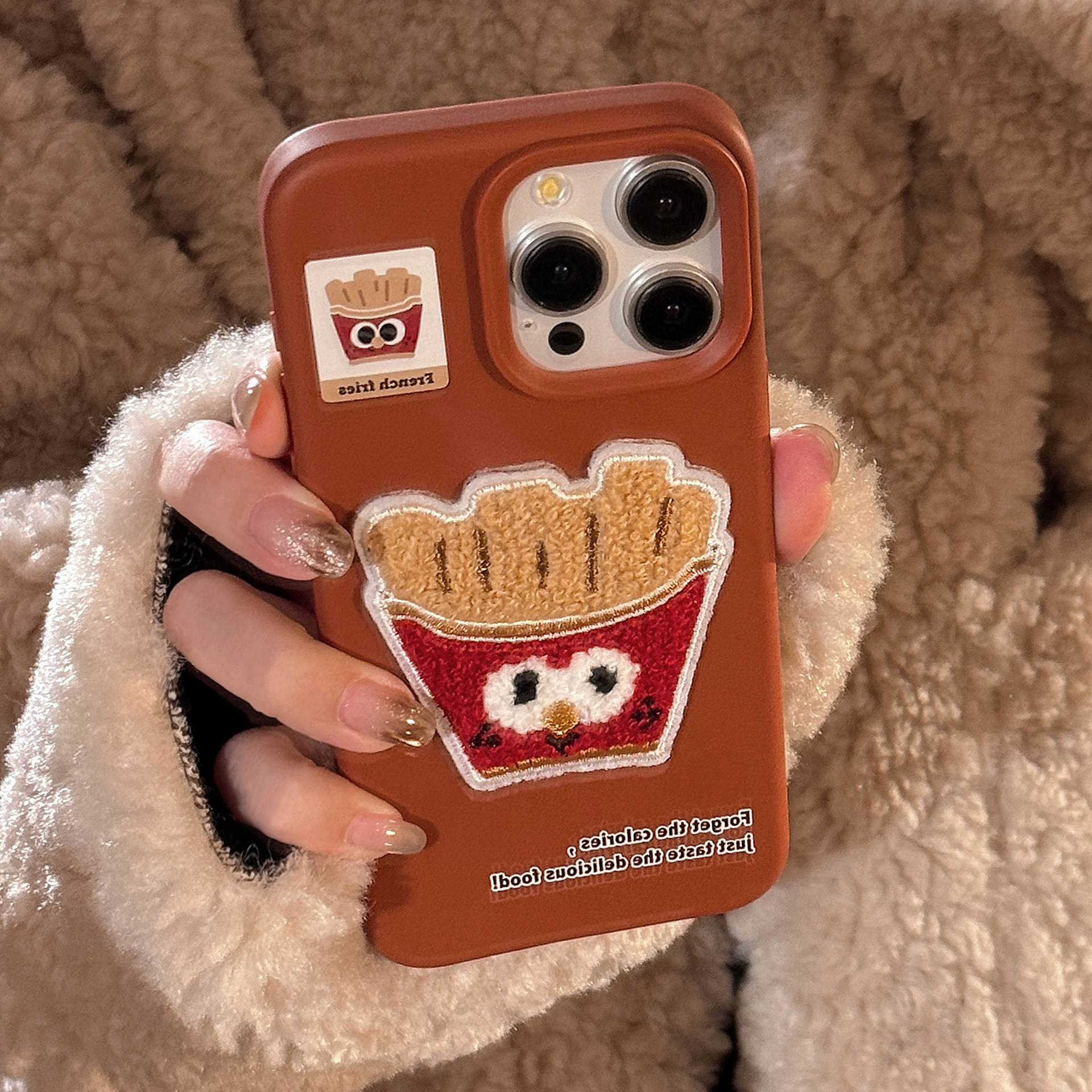 ins plush gourmet French fries are suitable for 15pro max Apple 16 mobile phone case stereo iphone17