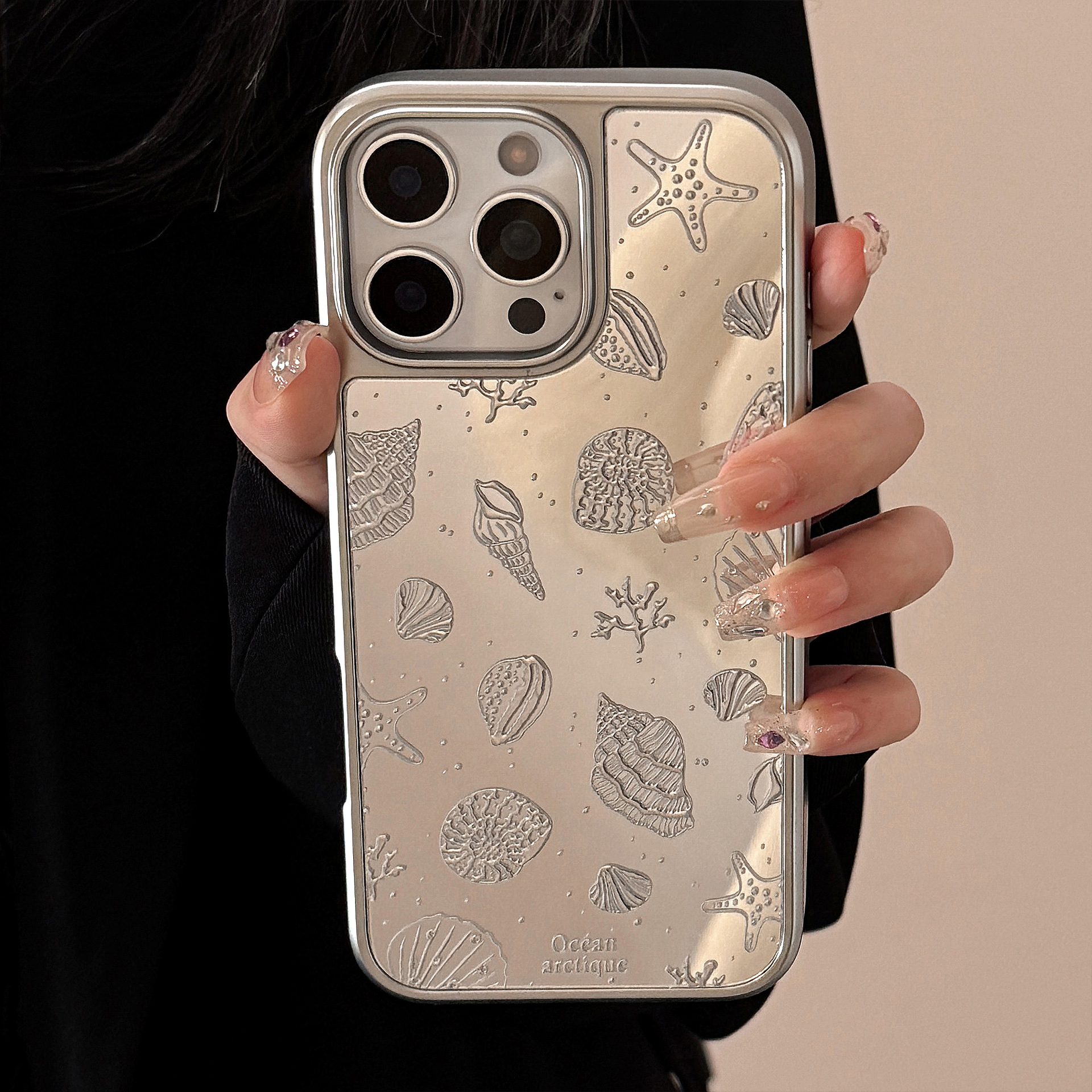 Gilt plating is suitable for Apple 16promax mobile phone case iphone17 starfish shell
