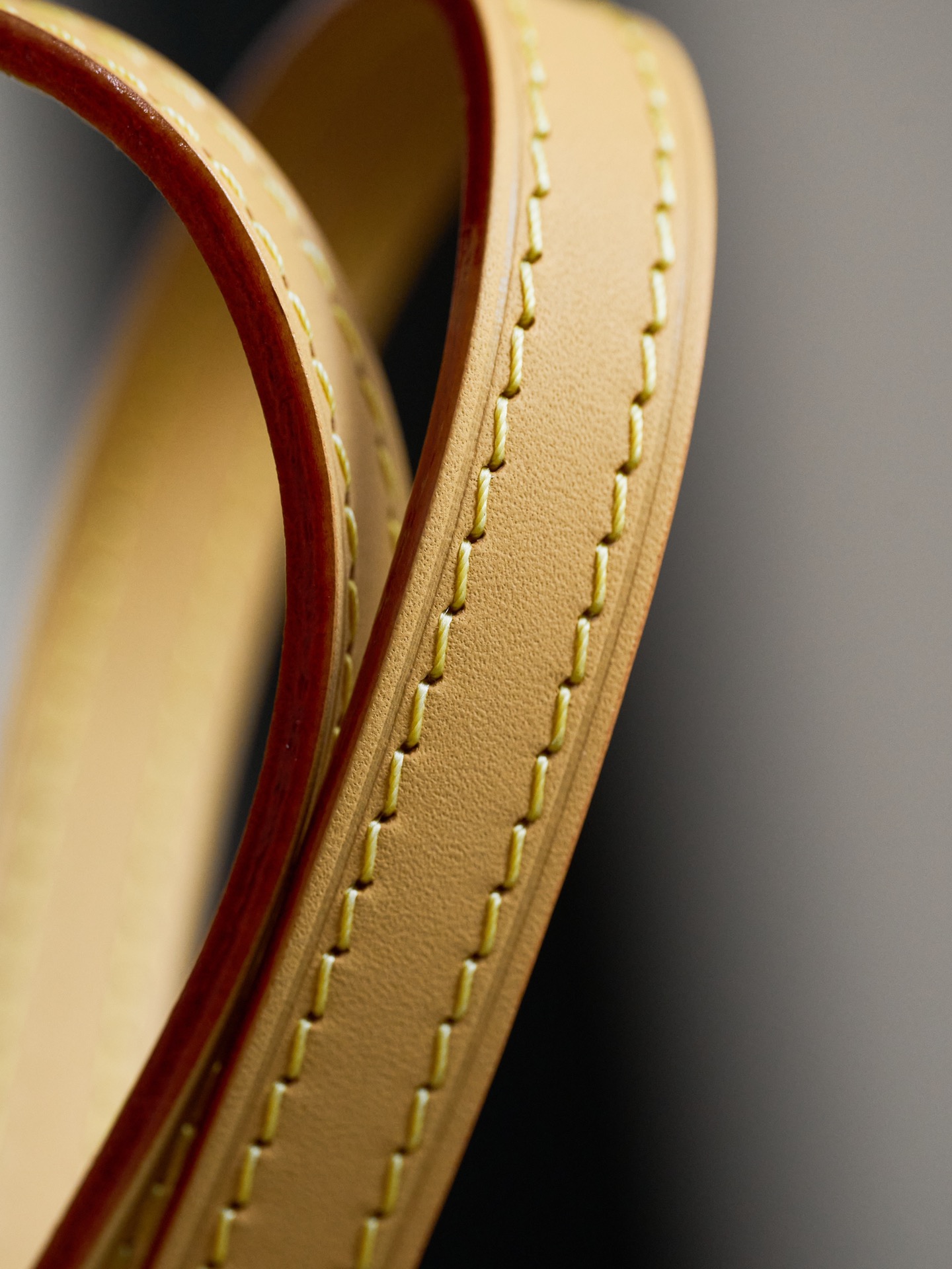 LV Wallet On Chain lVY RETICULE