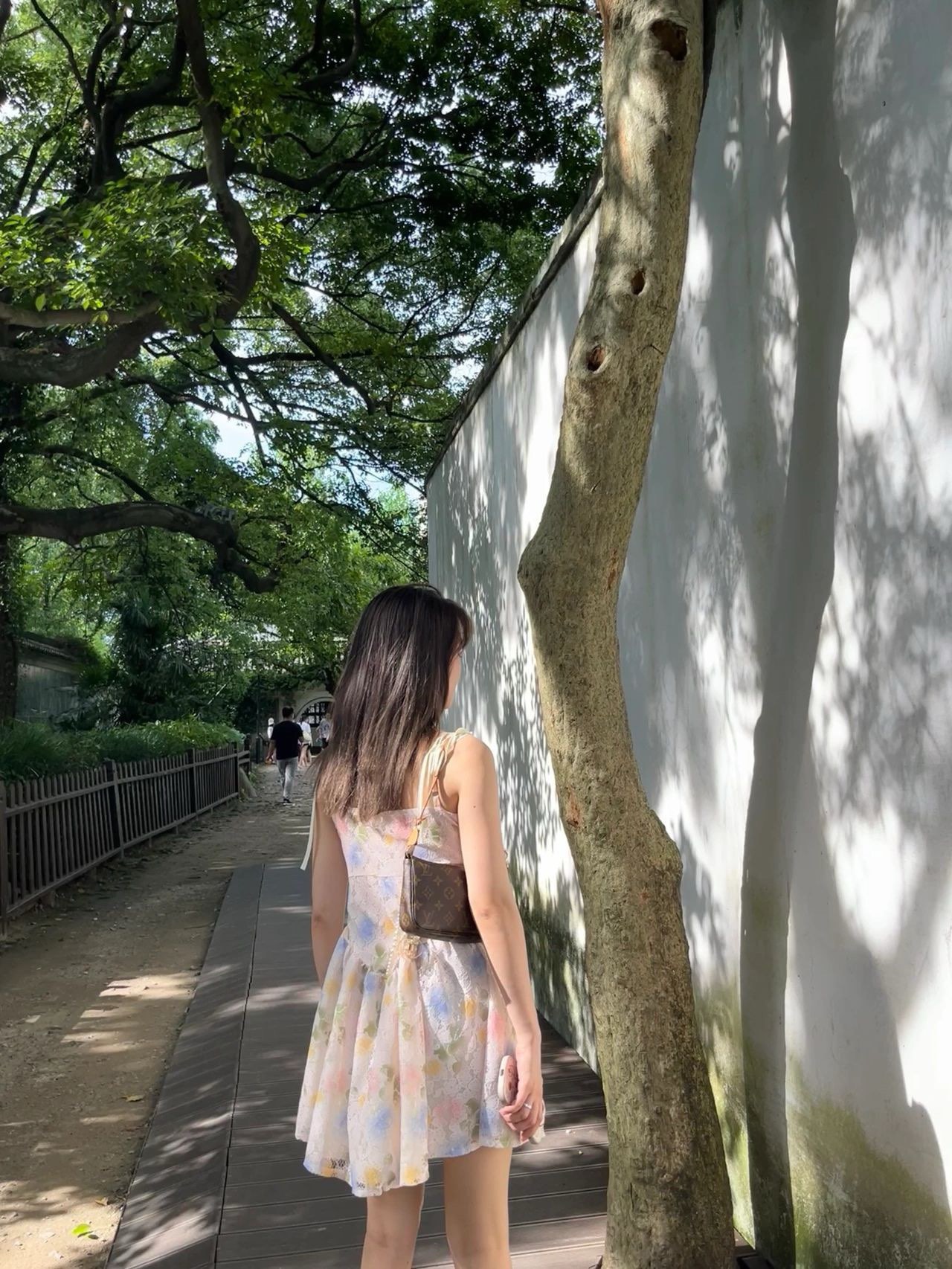 LV Pochette Accessoires