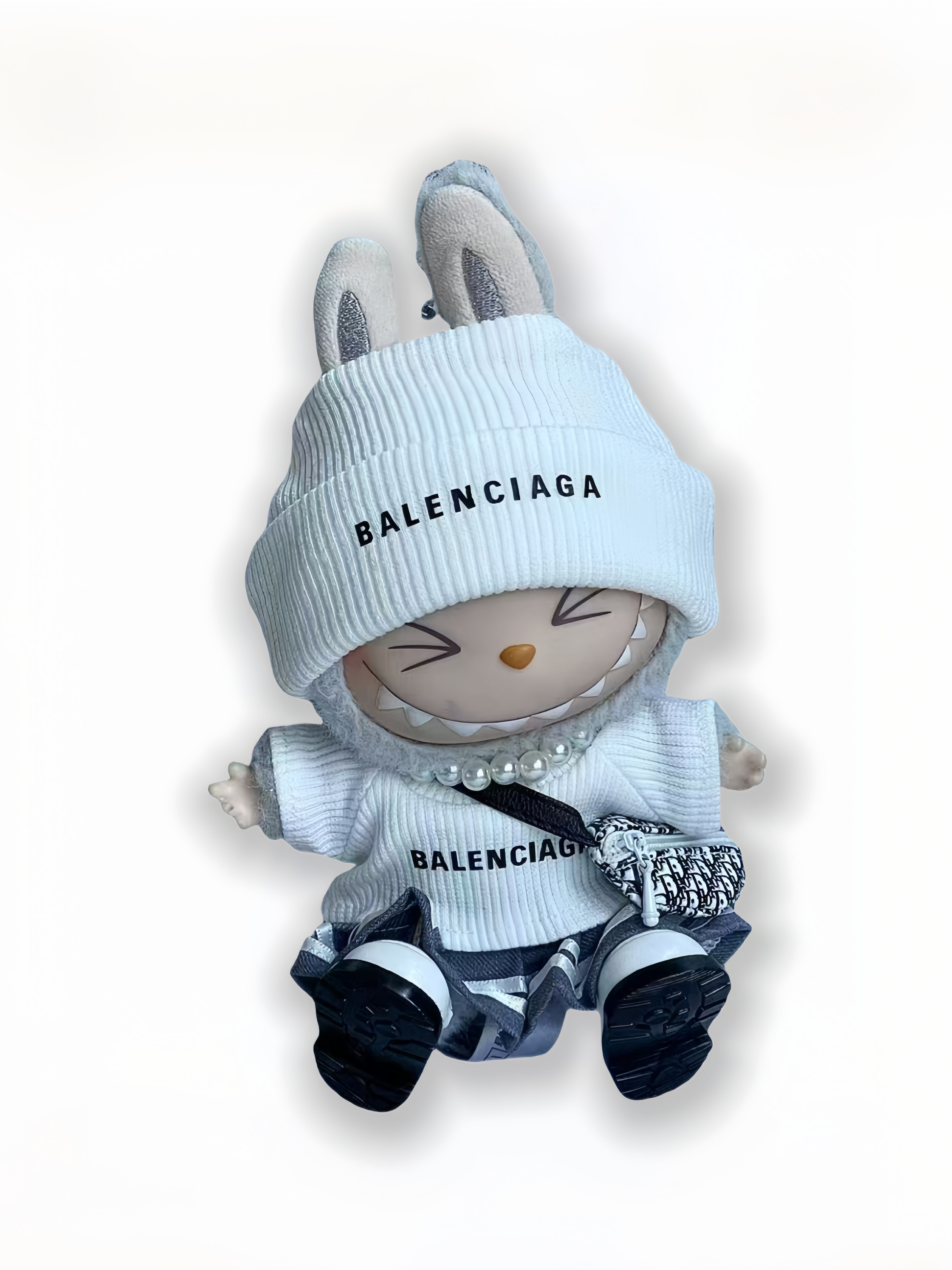 LABUBU Clothes Balenciaga White Beanie & Sweater Set