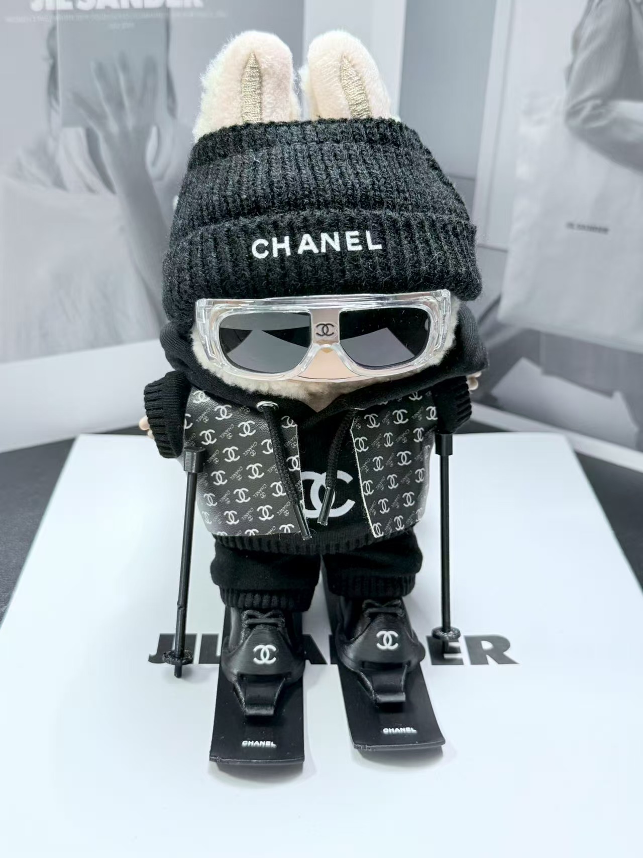 Luxe Ski Set (Ski Suit, Snowboard & Goggles)