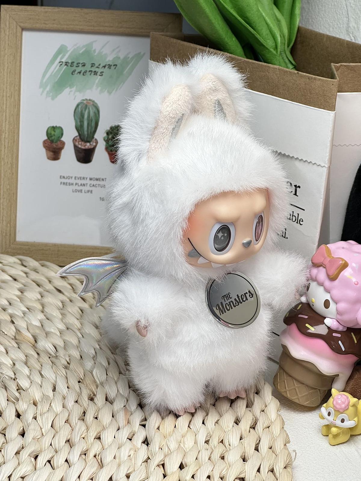 CUSTOM LABUBU-ANGEL WHITE