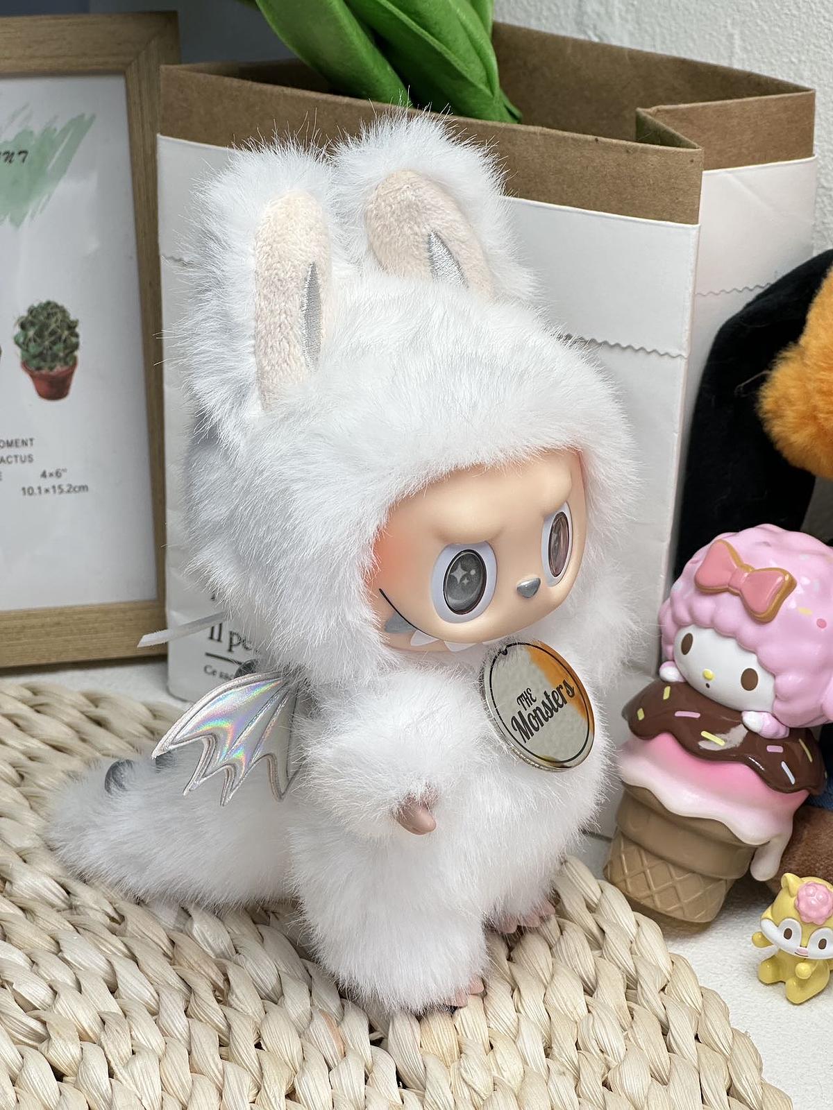 CUSTOM LABUBU-ANGEL WHITE