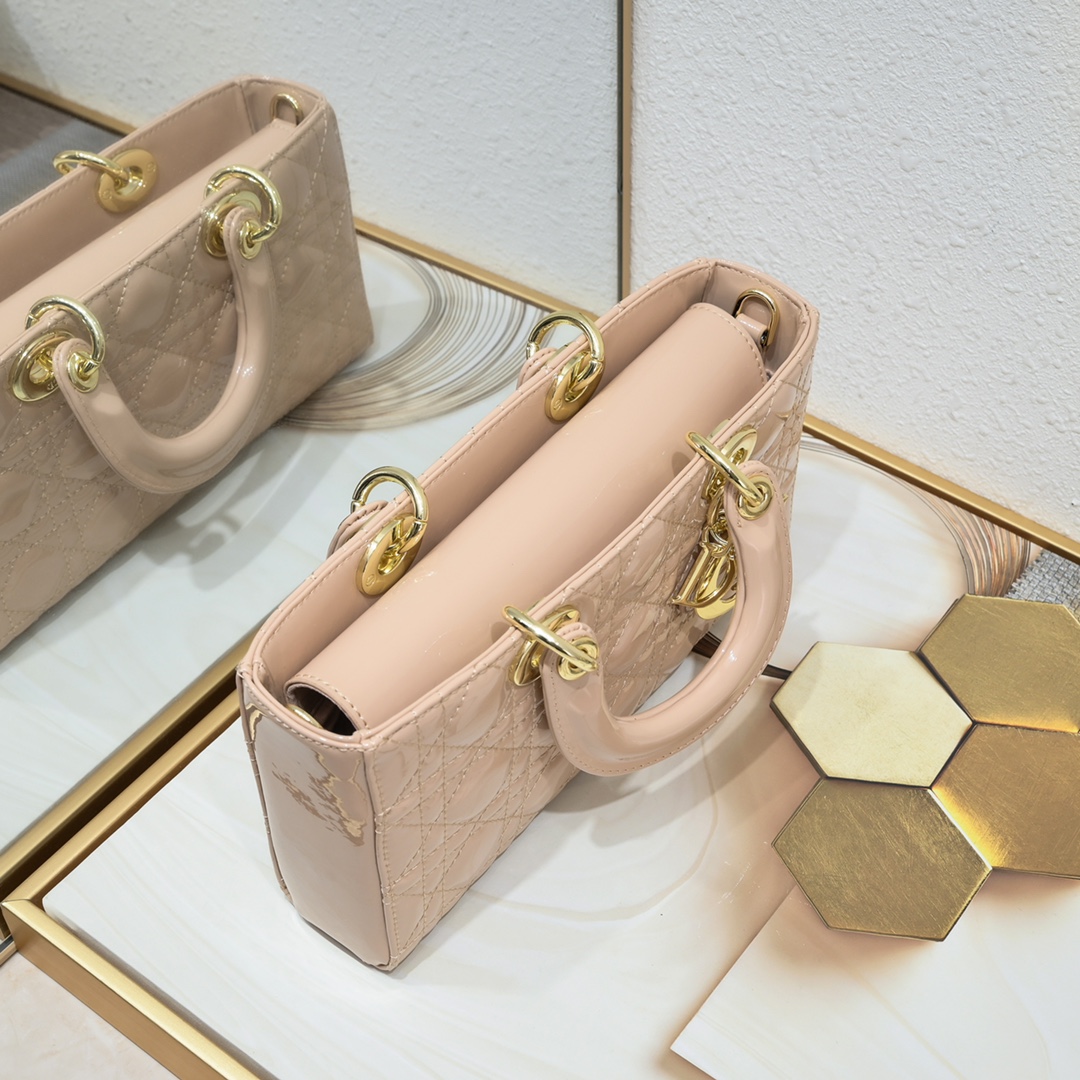 Medium Lady D-Joy bag Apricot patent leather CD0540 XB002 26cm