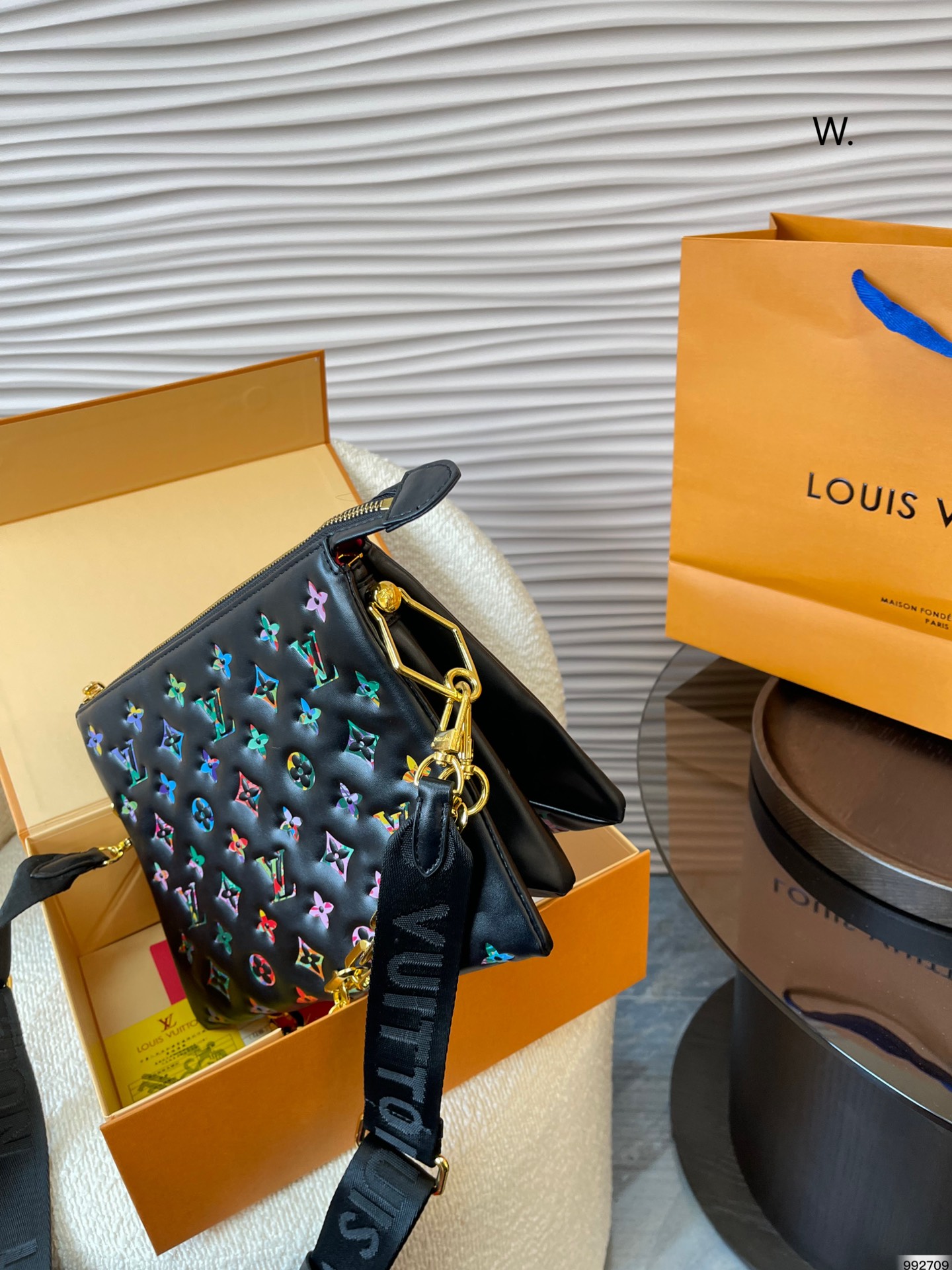 10A + quality LV Coussin PM M57793 DB081 27cm