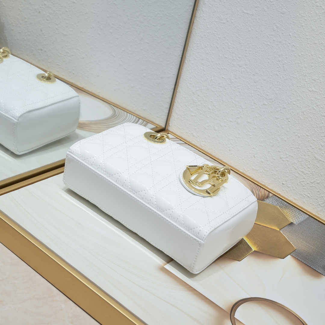 Small Lady D-Joy bag White patent leather CD0541 XB091 22cm