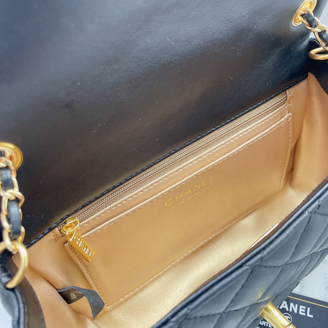 chanel1053largePYD091