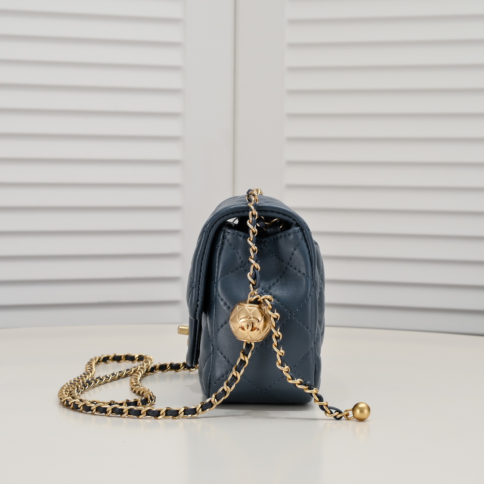 Chanel Cross Body Metal Ball Chain Shoulder Bag Handbag