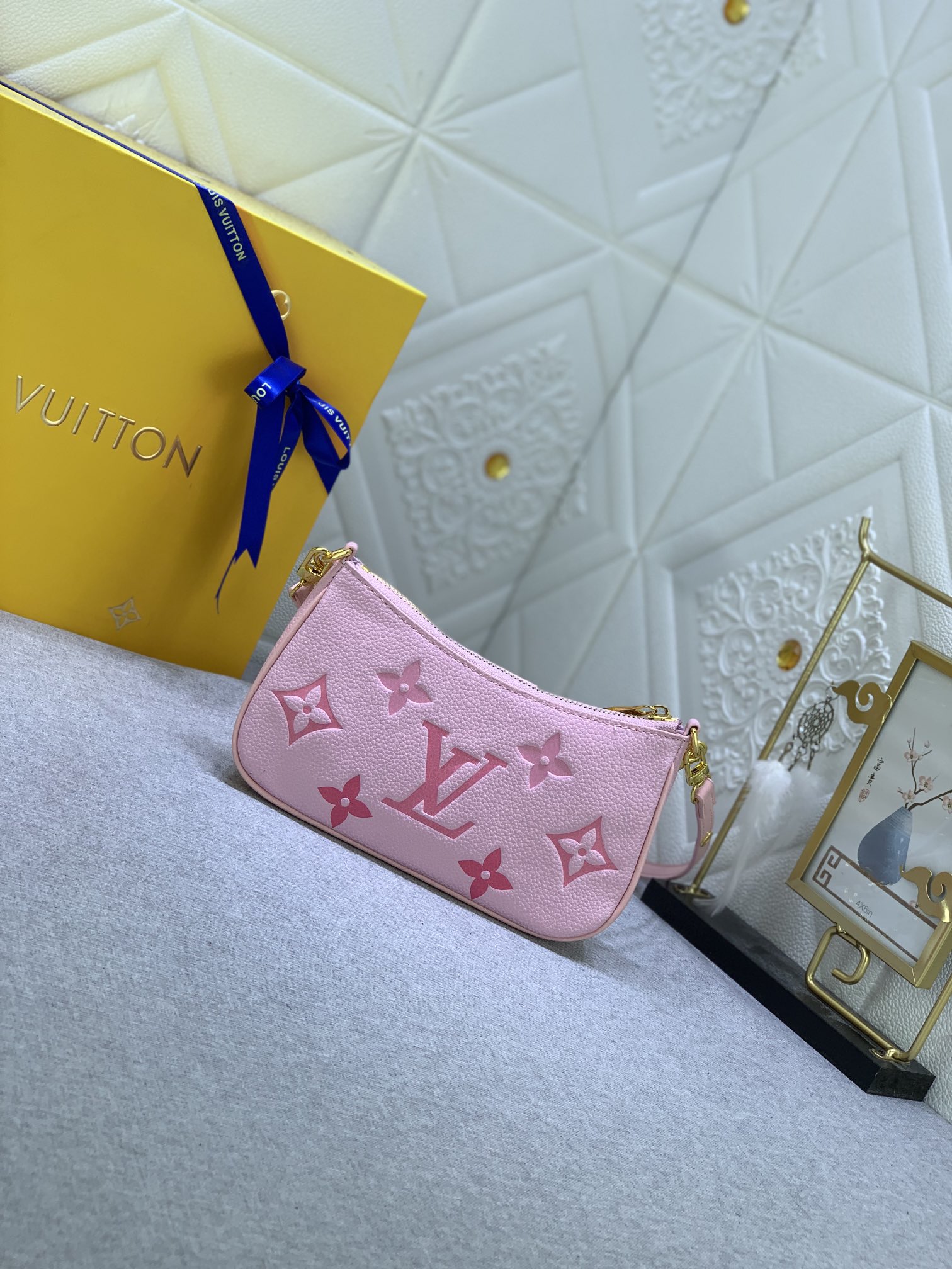 LV Easy Pouch On Strap Pink print M80349 MQ051 19cm