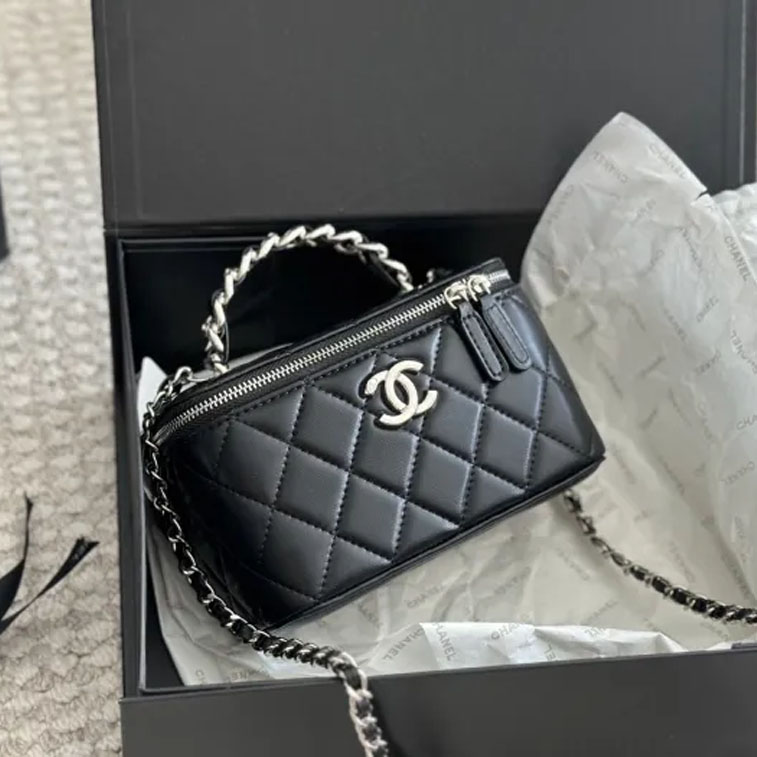 Chanel Handbag 036 DB591 19cm