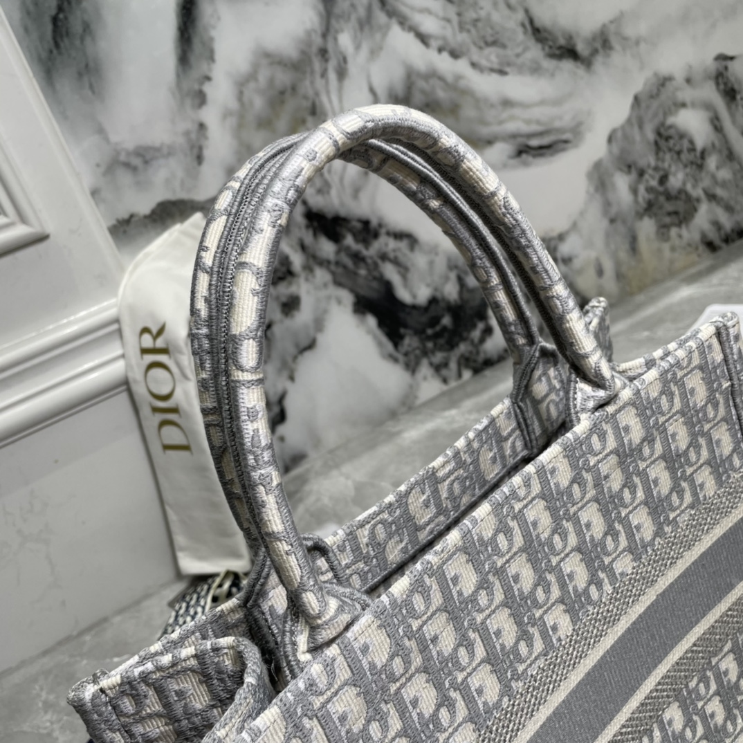 10A + top quality Medium Dior Book Tote 0175 XB022 36cm